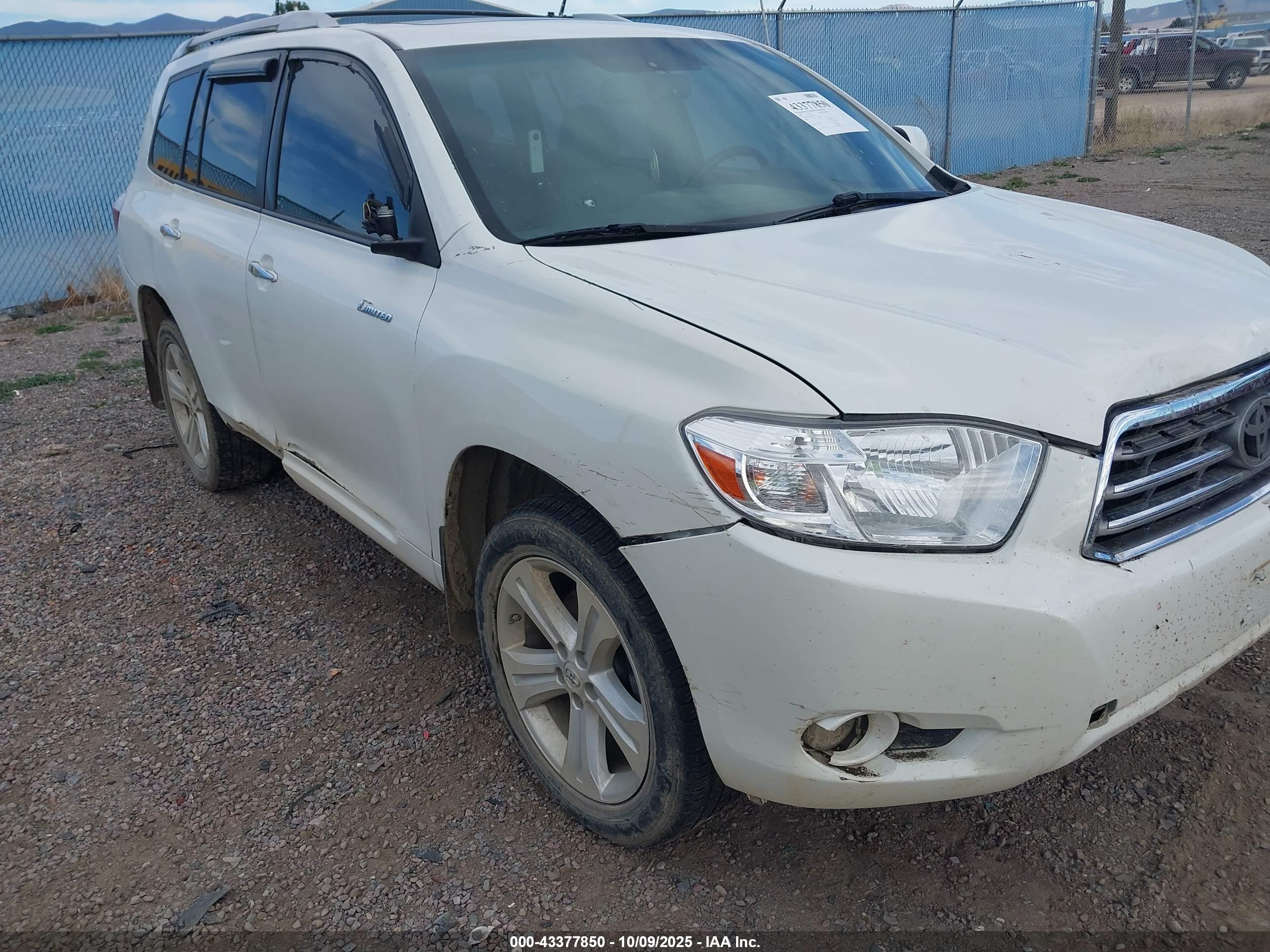 TOYOTA HIGHLANDER image 6