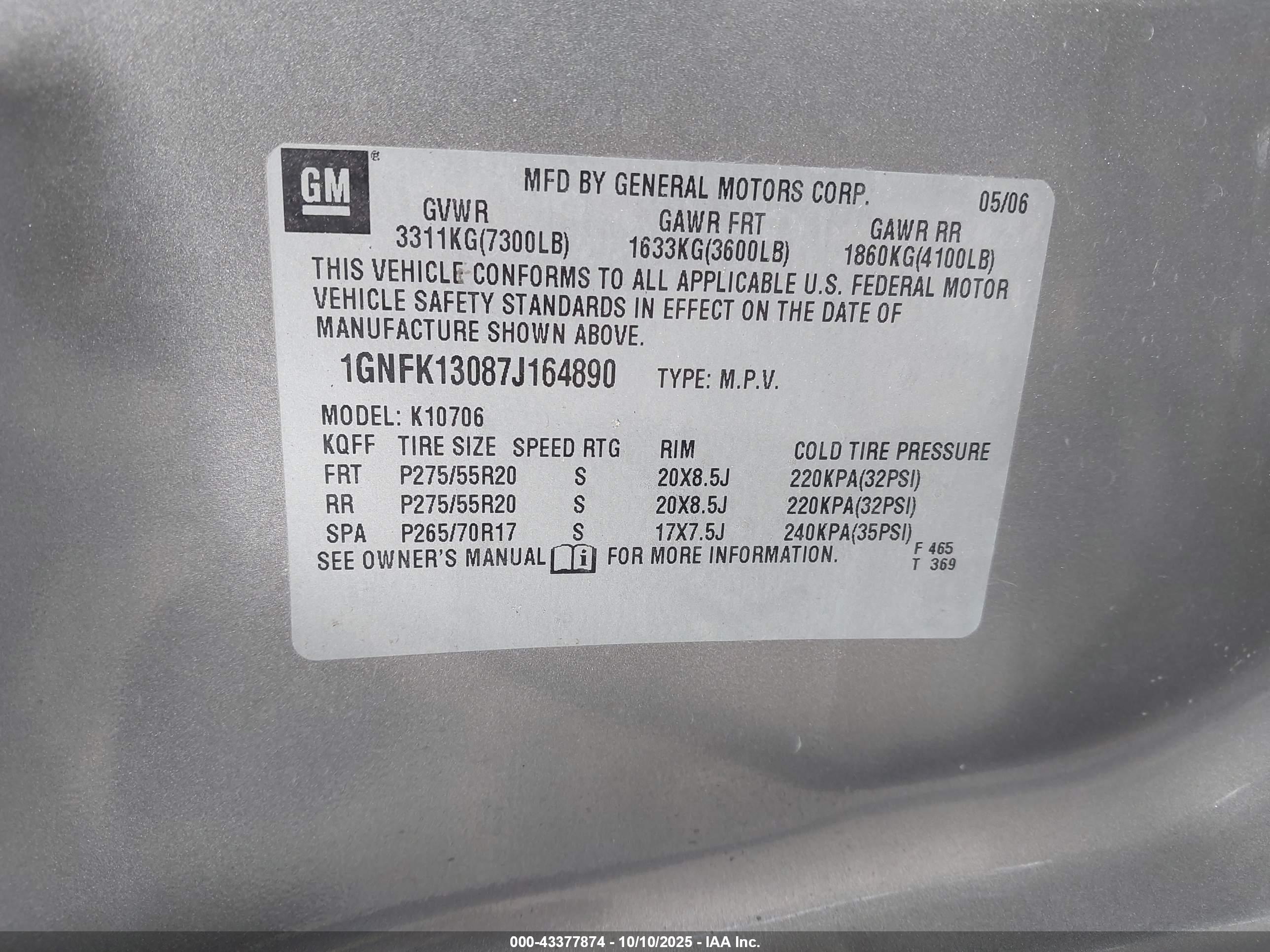 CHEVROLET TAHOE image 9