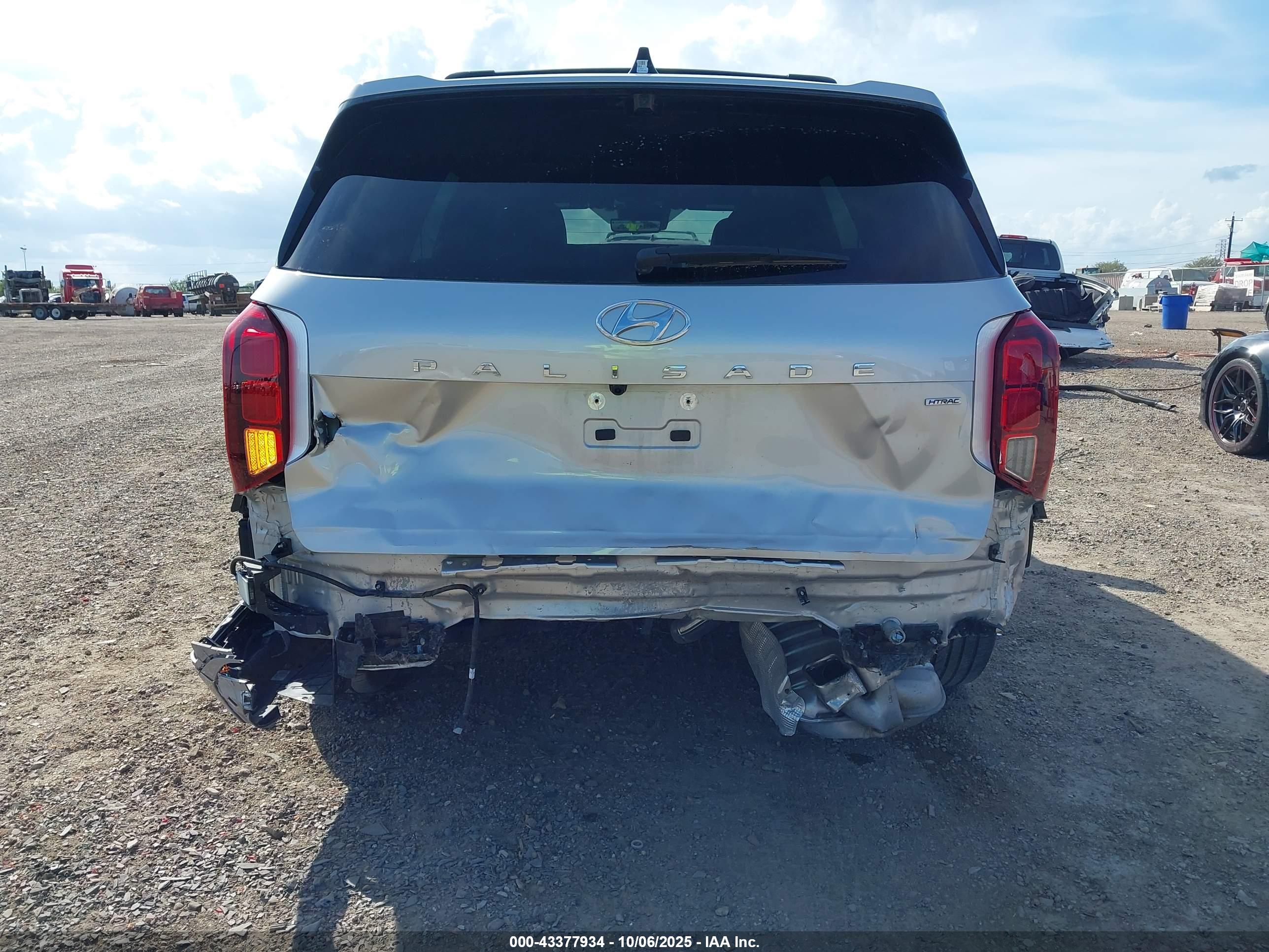 HYUNDAI PALISADE image 6