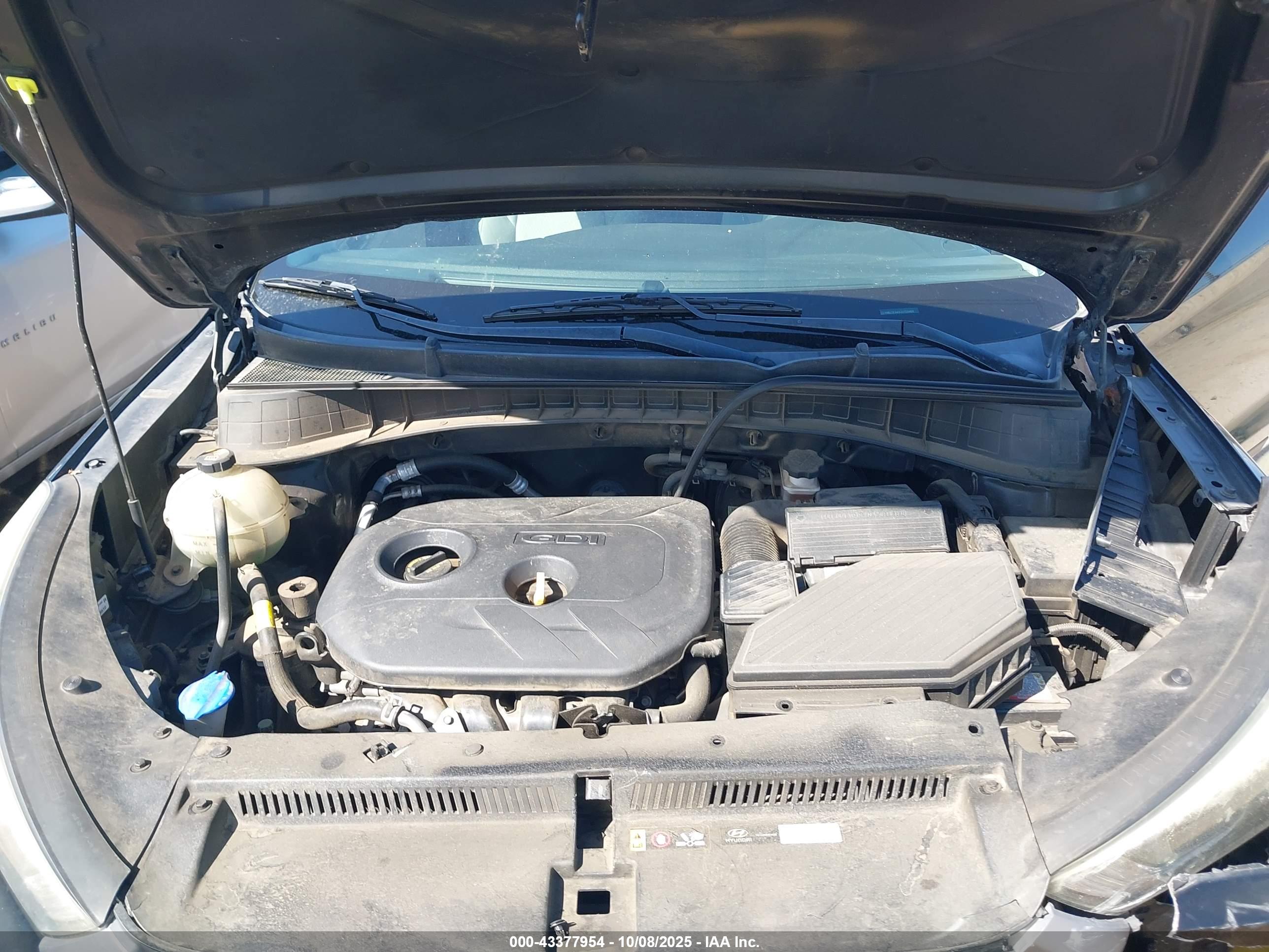 HYUNDAI TUCSON image 10