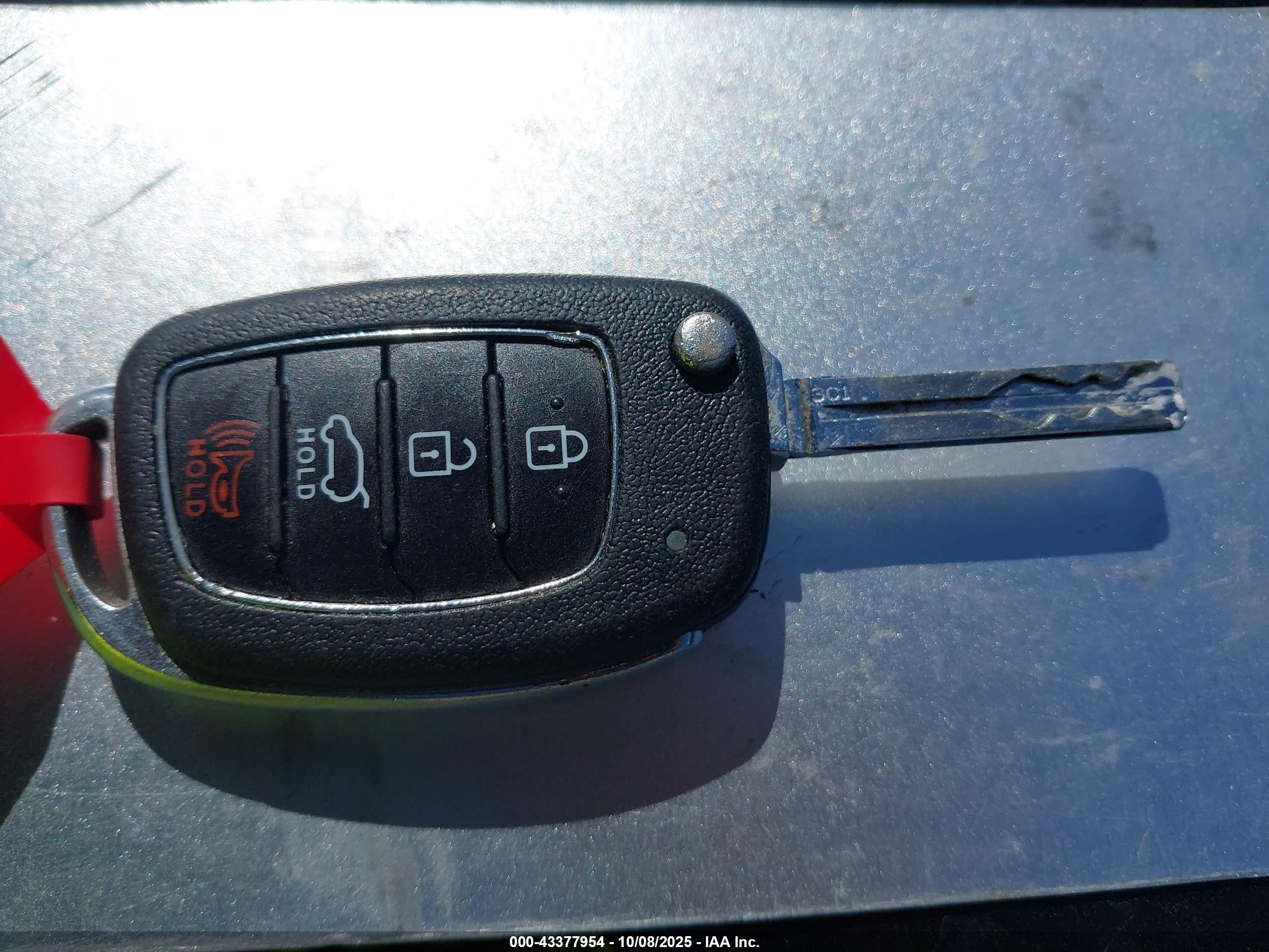 HYUNDAI TUCSON image 11