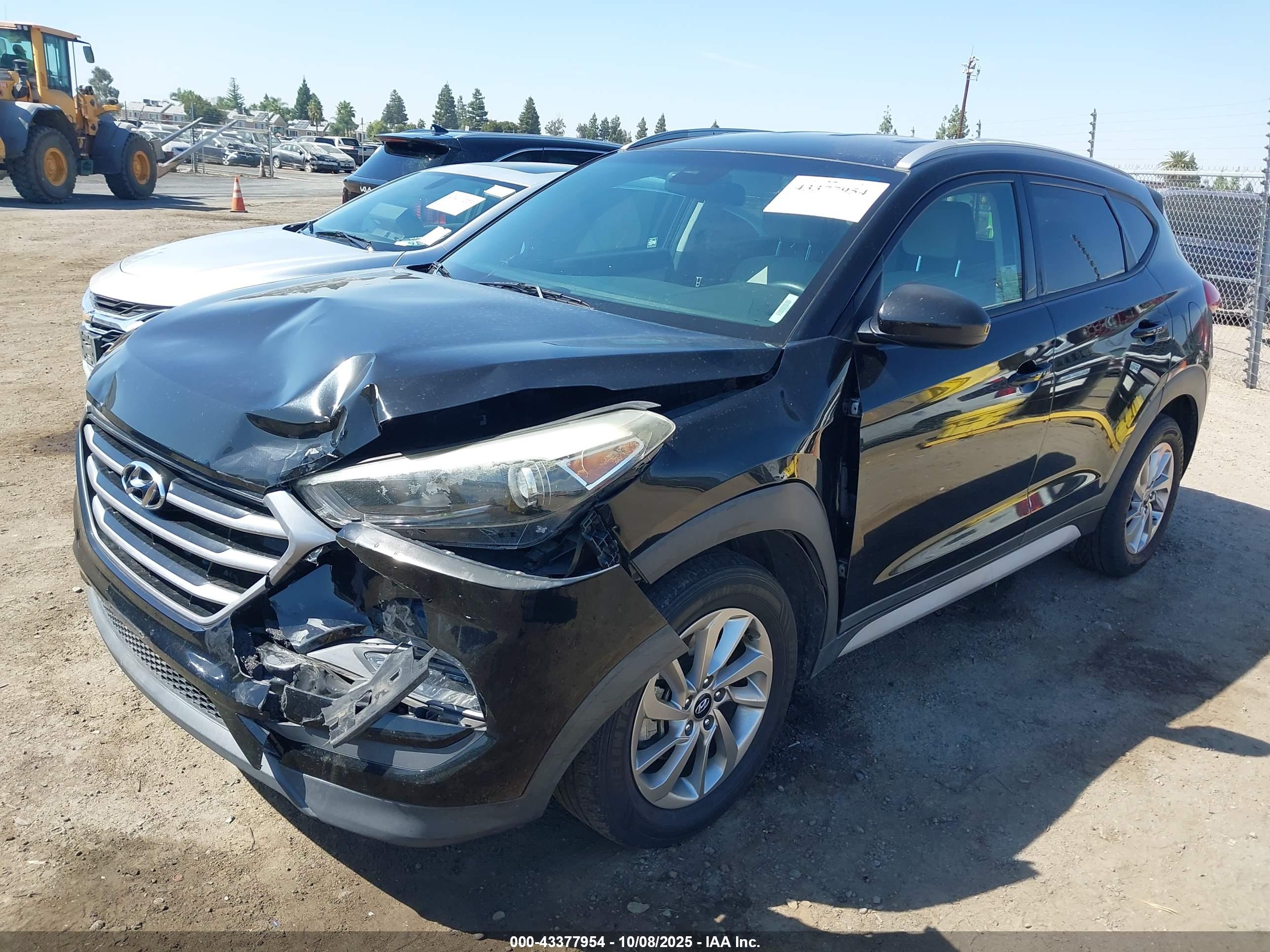 HYUNDAI TUCSON image 2