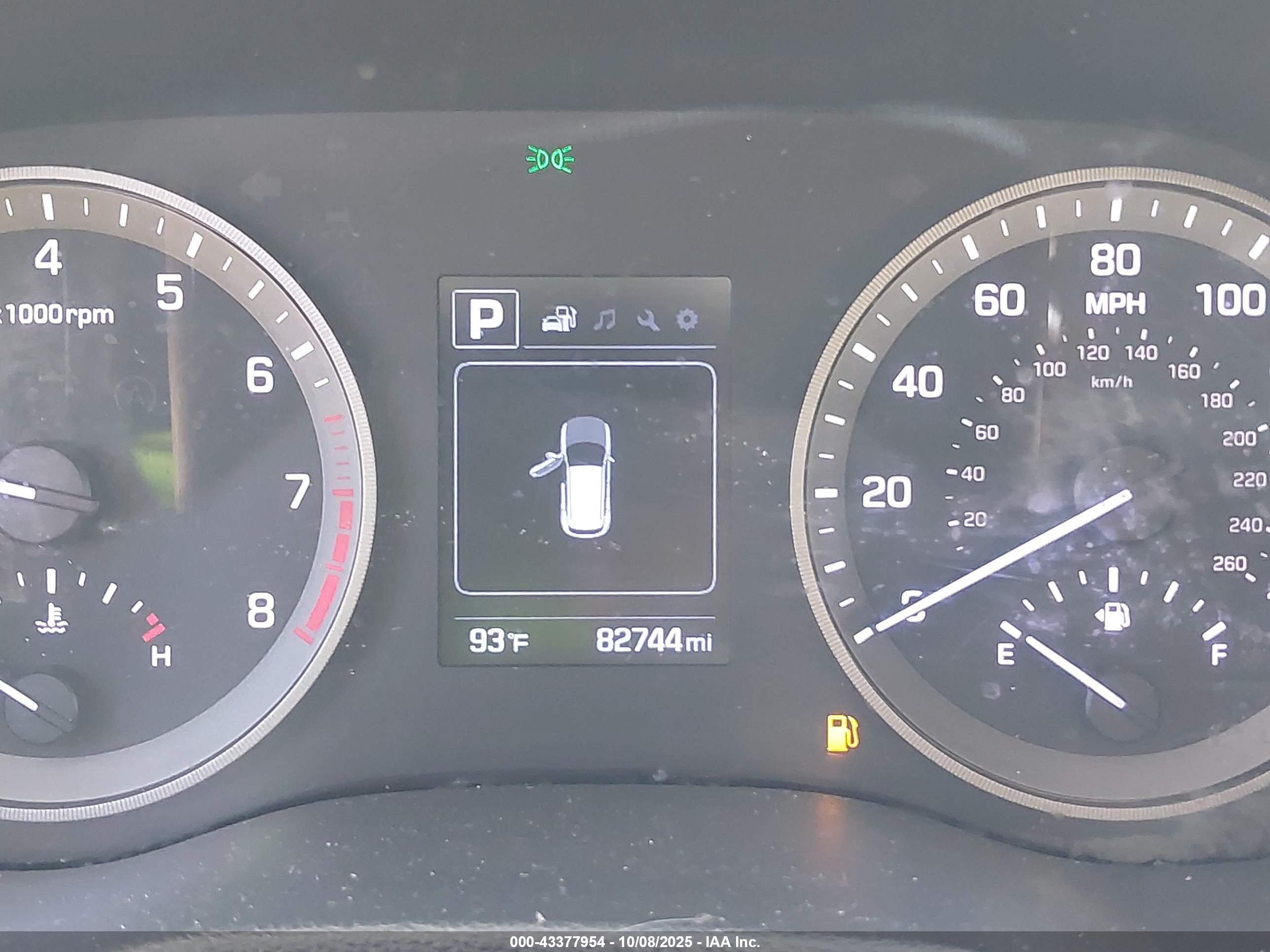 HYUNDAI TUCSON image 7