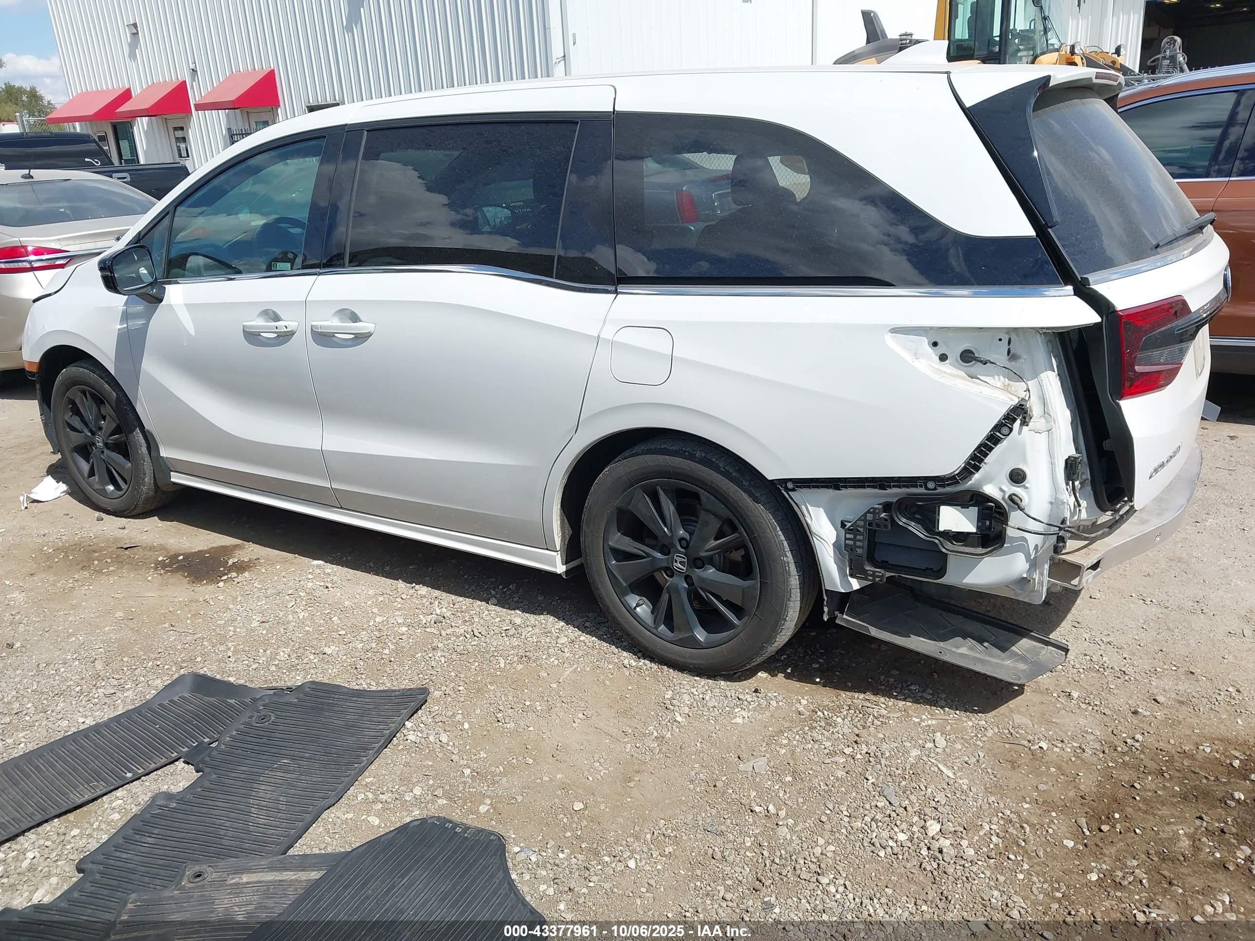 HONDA ODYSSEY image 3