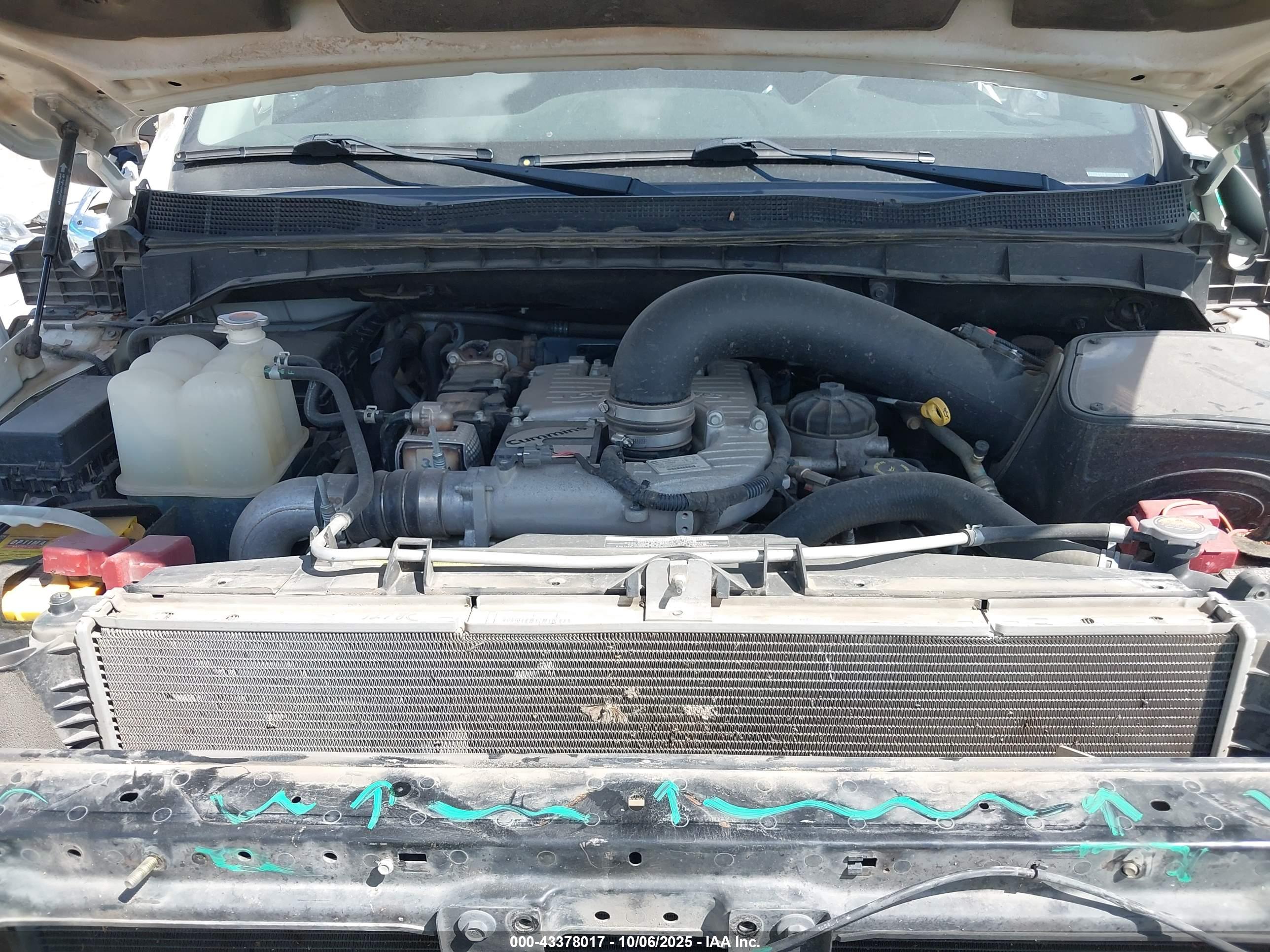 NISSAN TITAN image 10