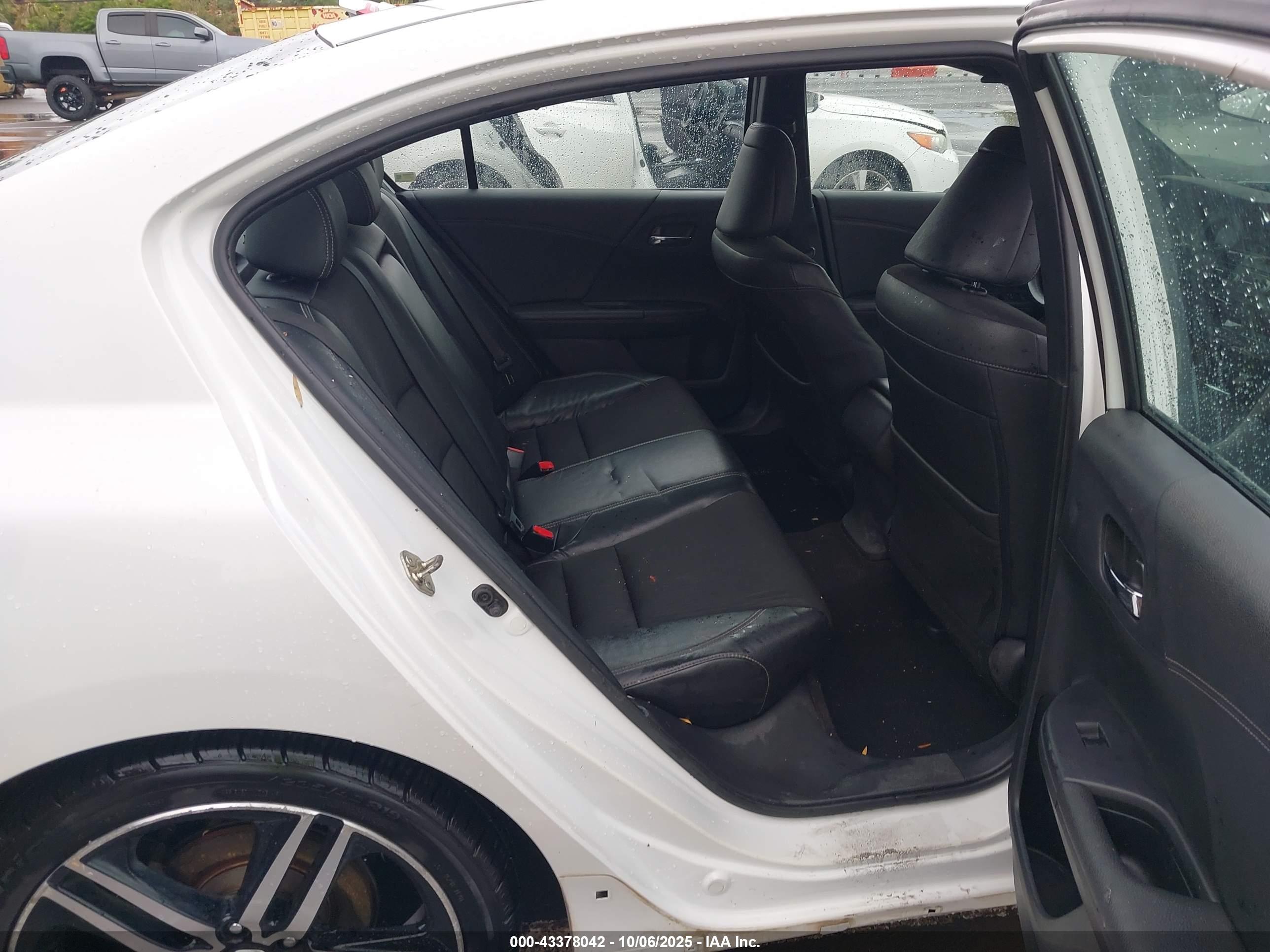 HONDA ACCORD image 8