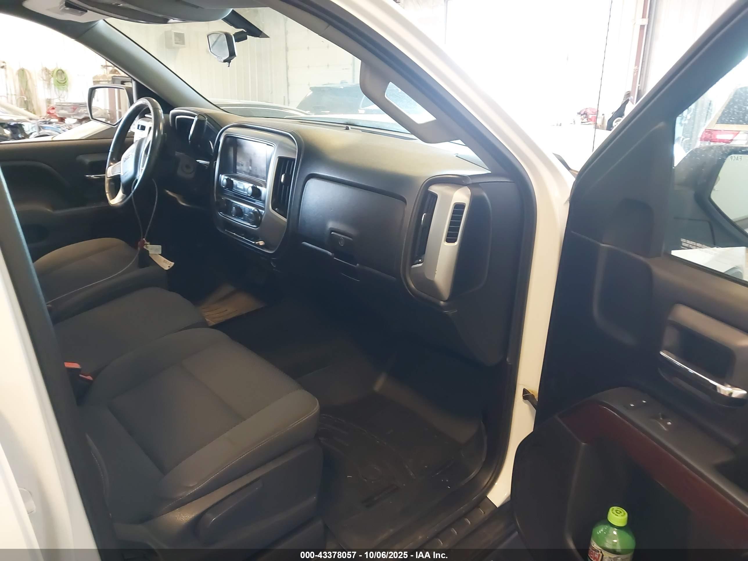GMC SIERRA image 5