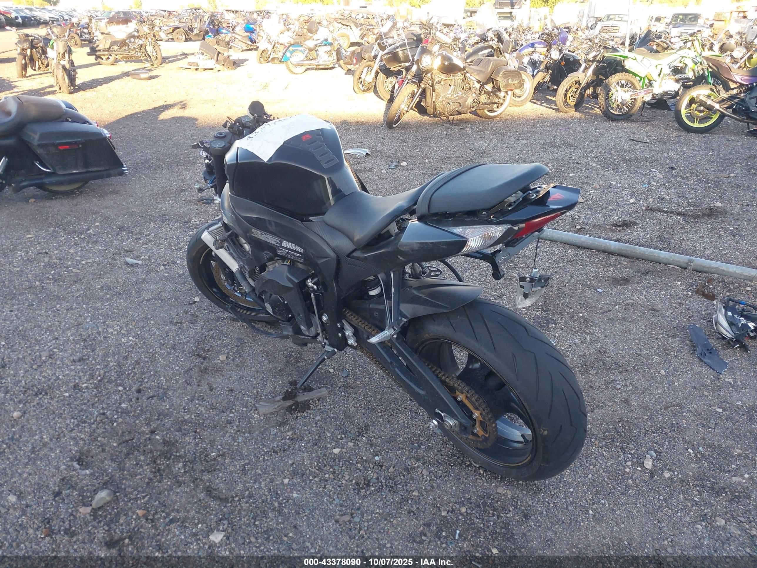 SUZUKI GSX-R1000 image 3