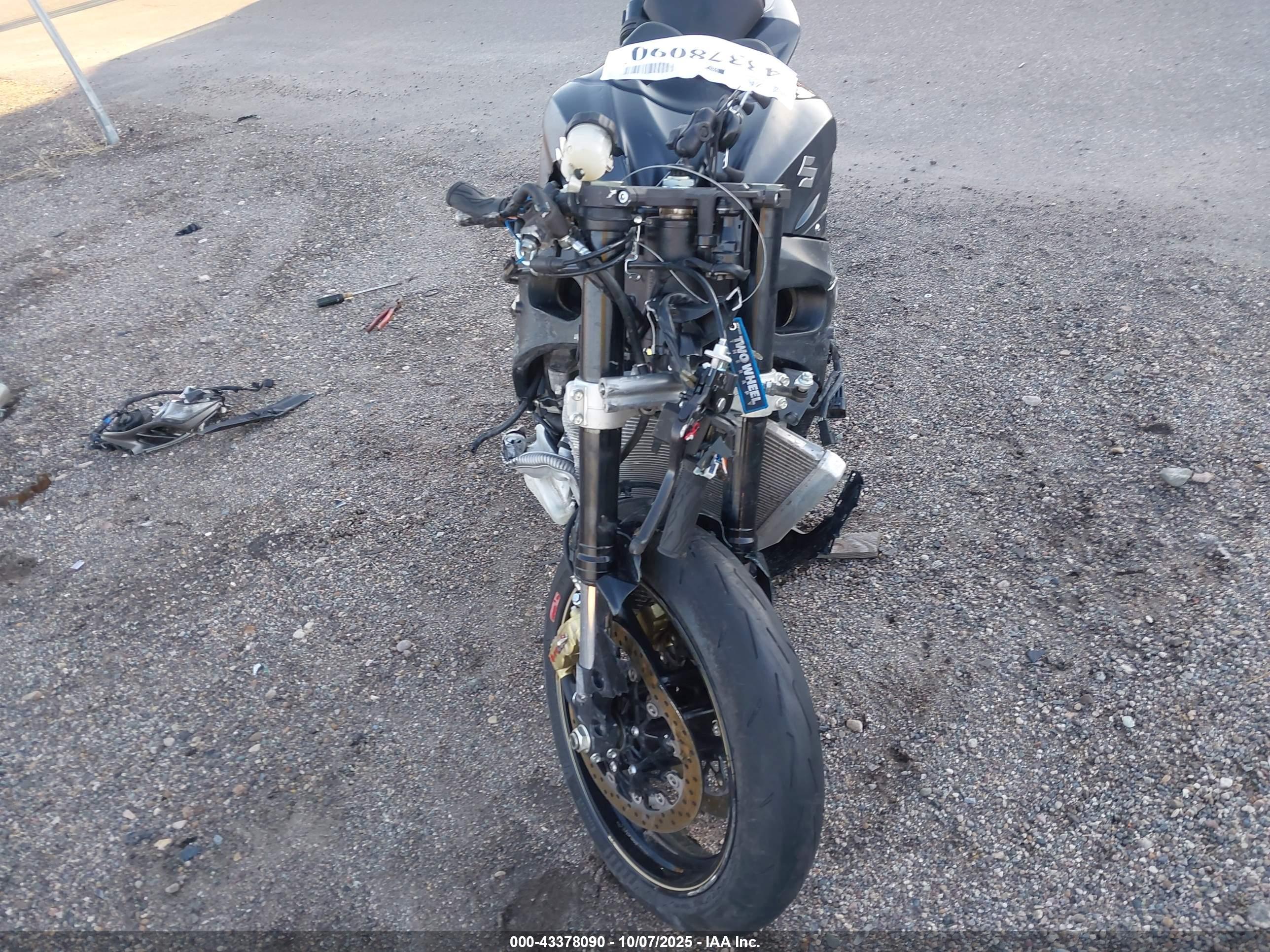 SUZUKI GSX-R1000 image 5