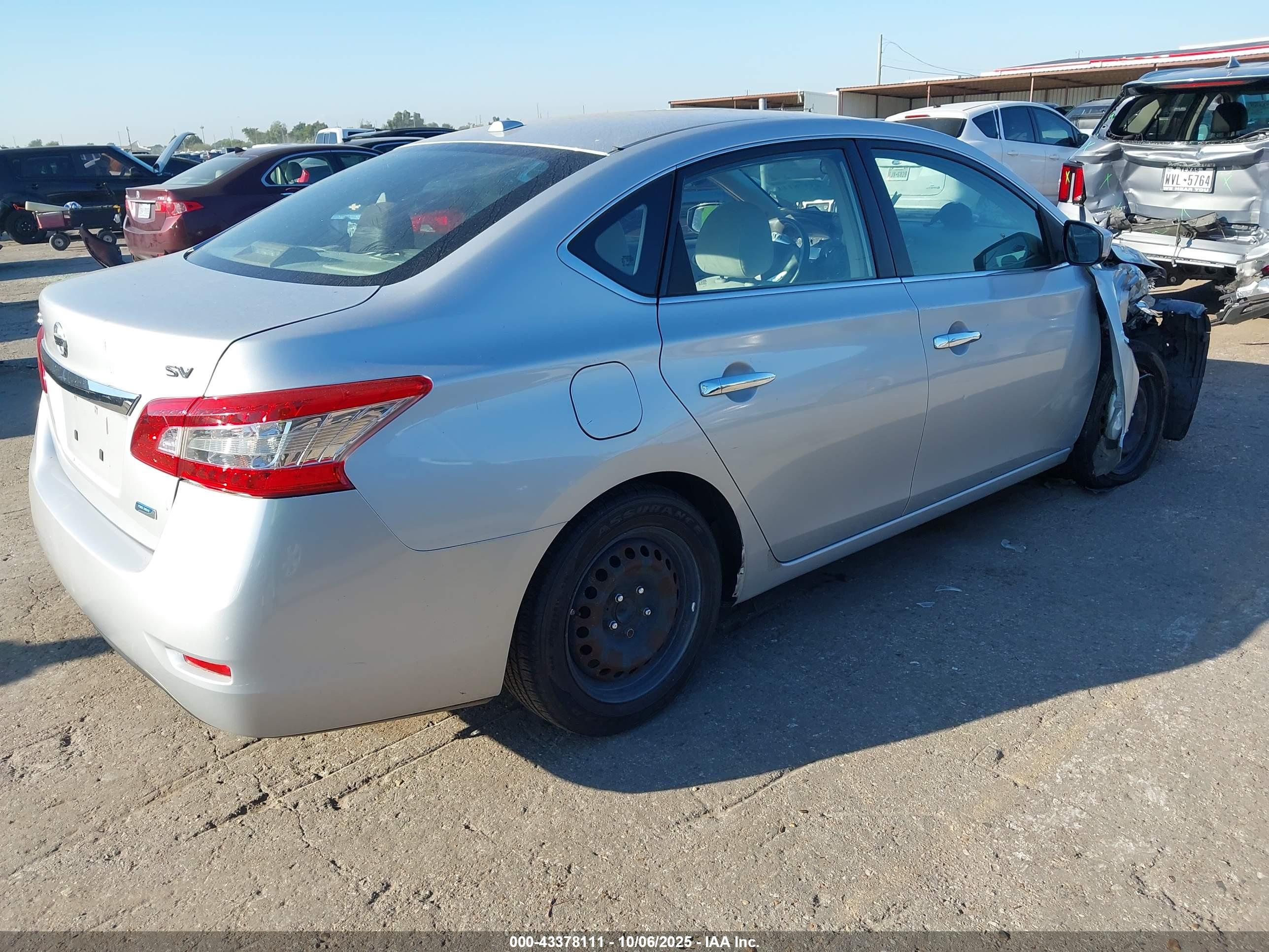 NISSAN SENTRA image 4