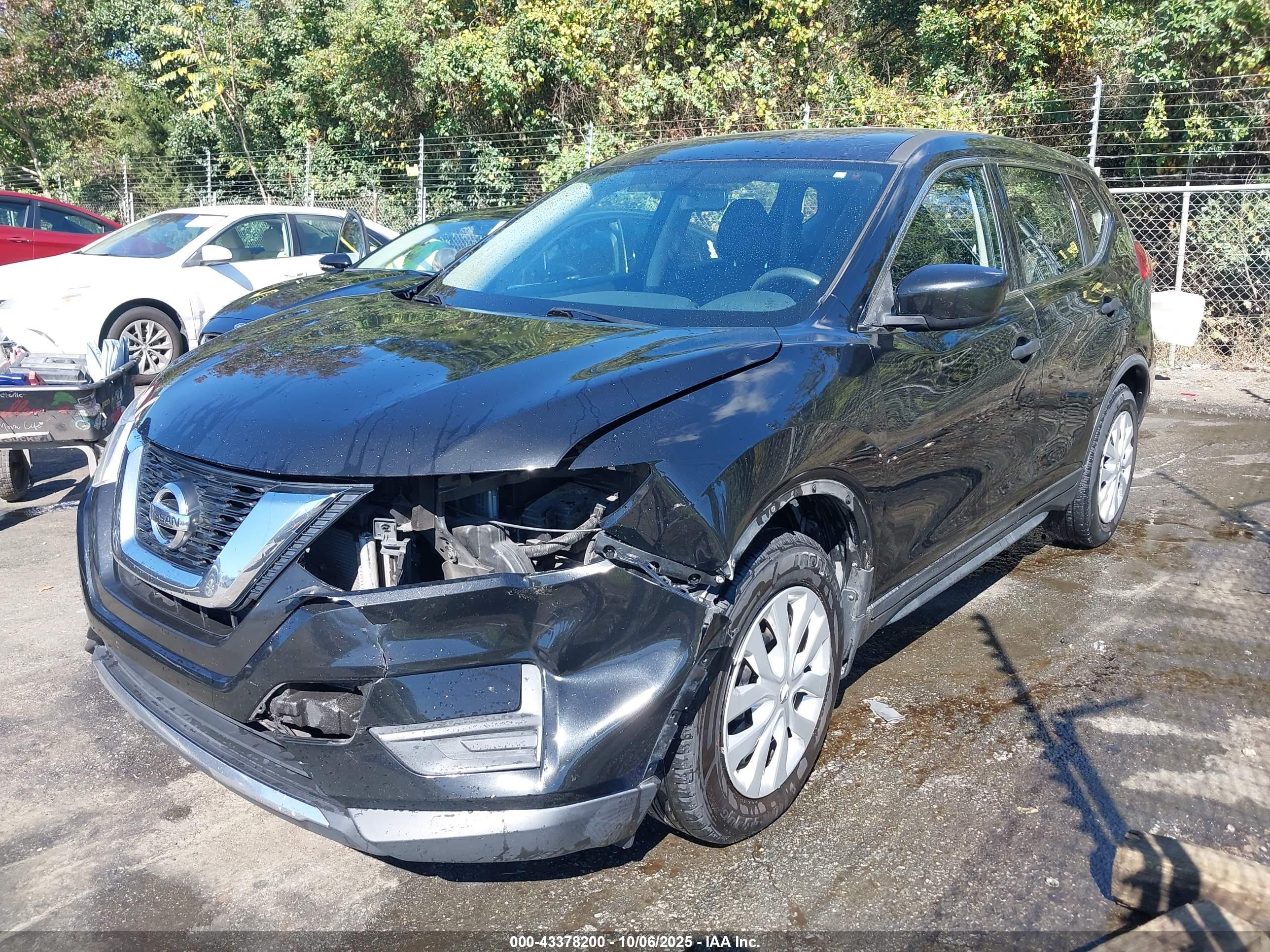 NISSAN ROGUE image 2