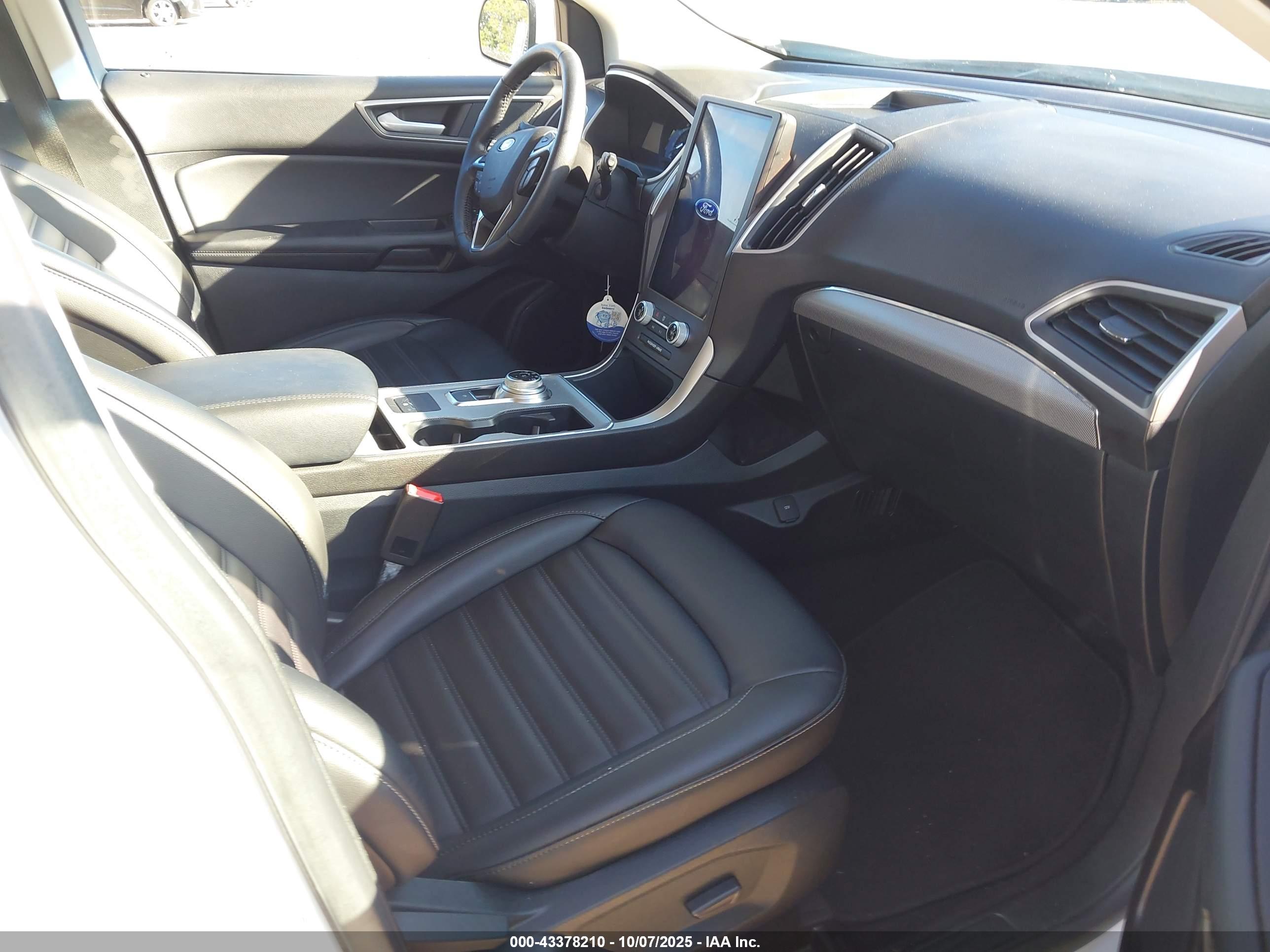 FORD EDGE image 5