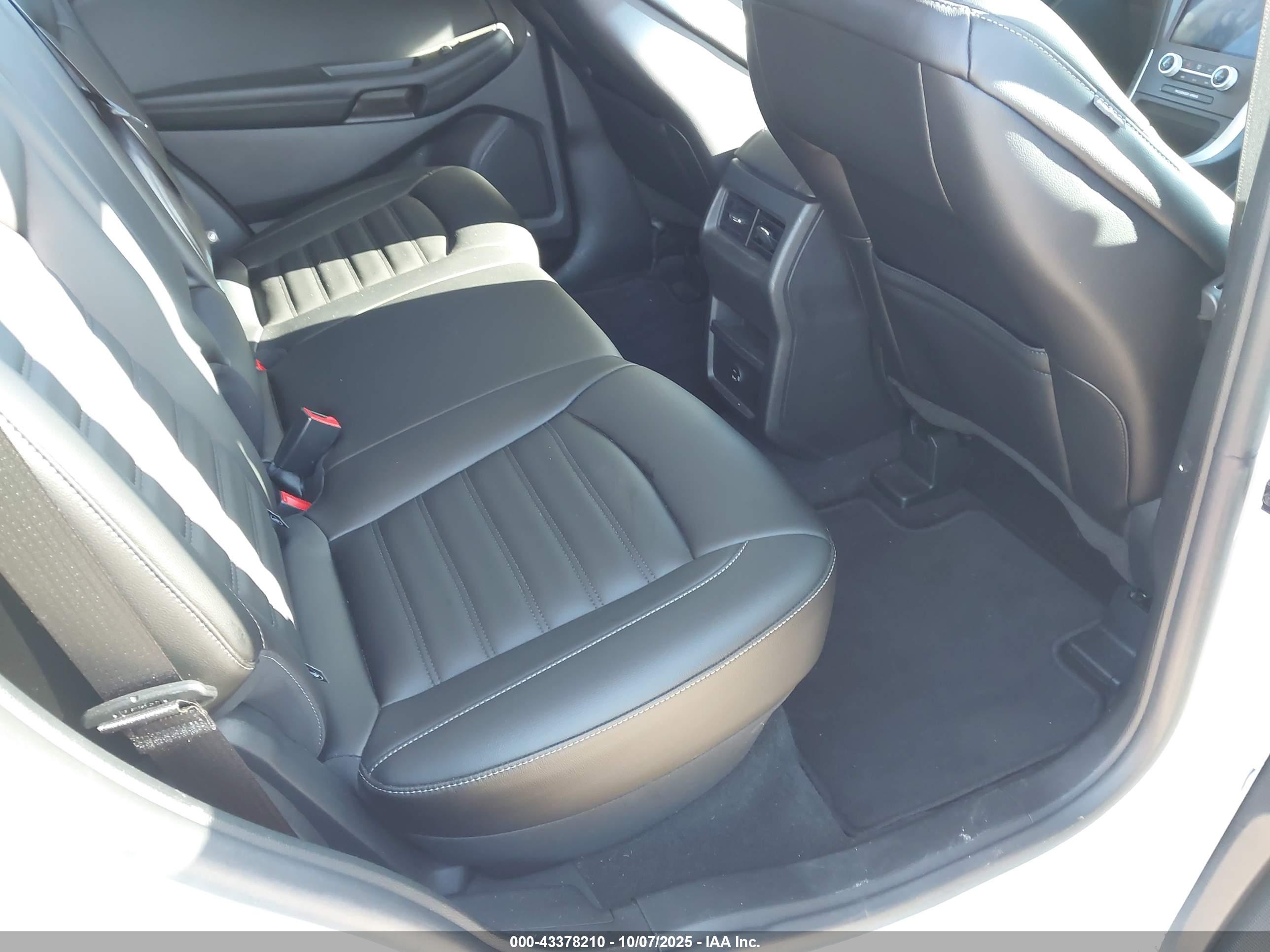 FORD EDGE image 8