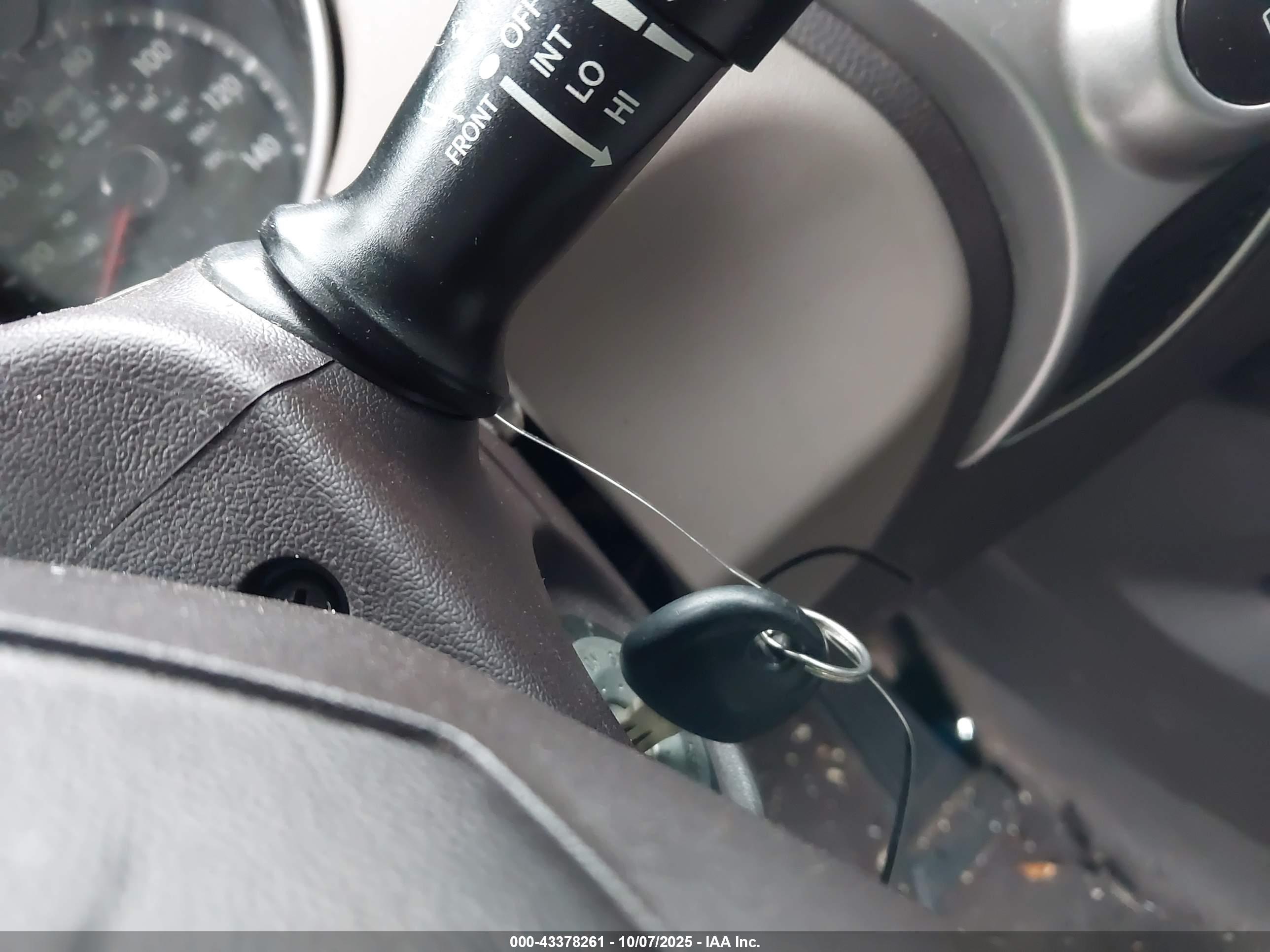 HYUNDAI TUCSON image 11