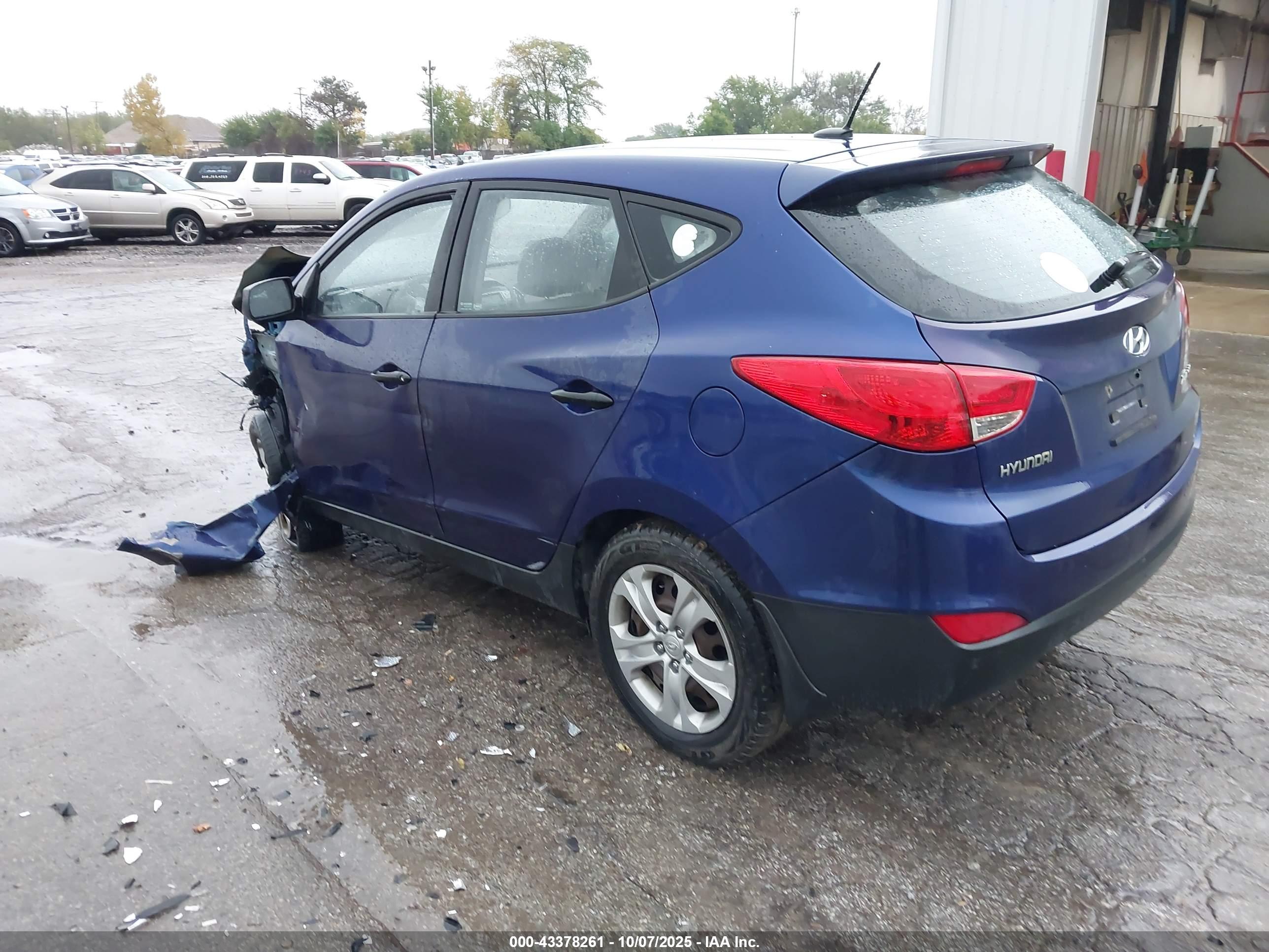 HYUNDAI TUCSON image 3