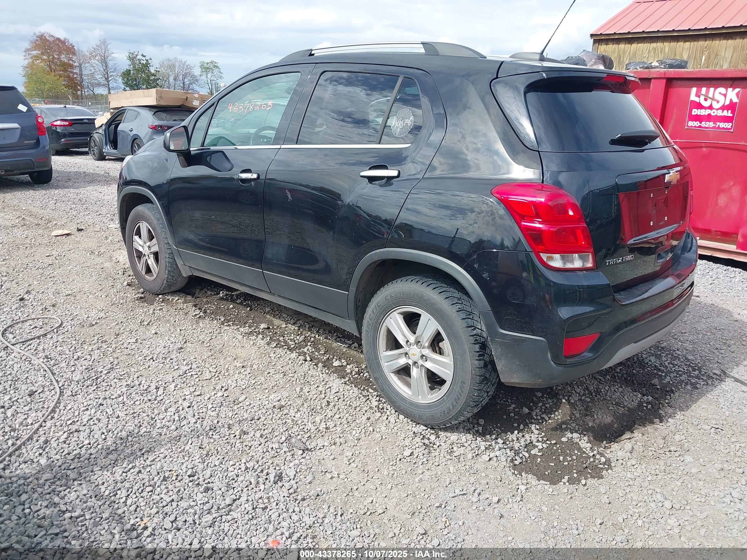 CHEVROLET TRAX image 3