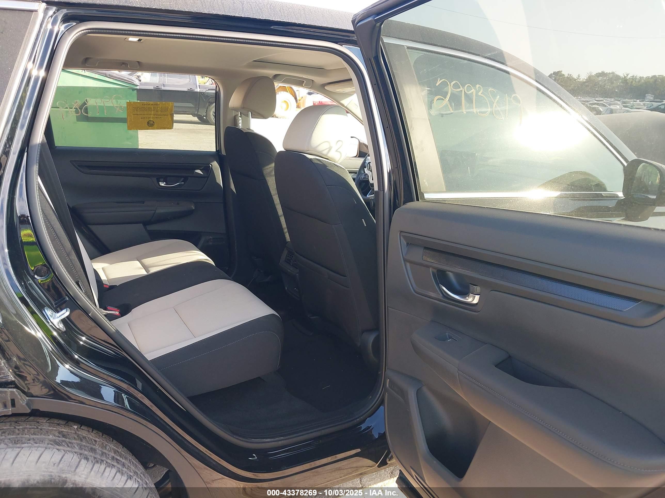 HONDA CR-V image 8