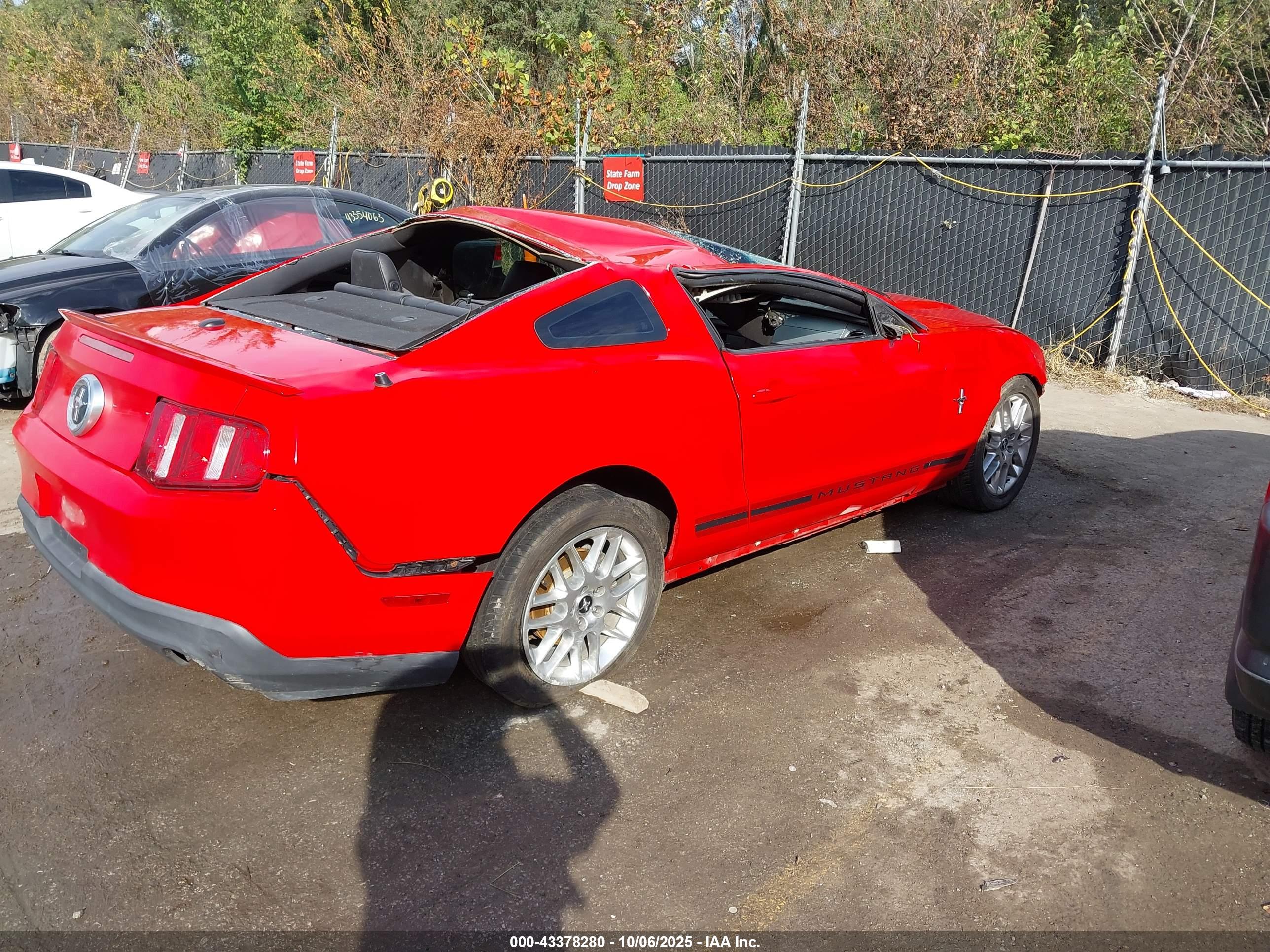 FORD MUSTANG image 4