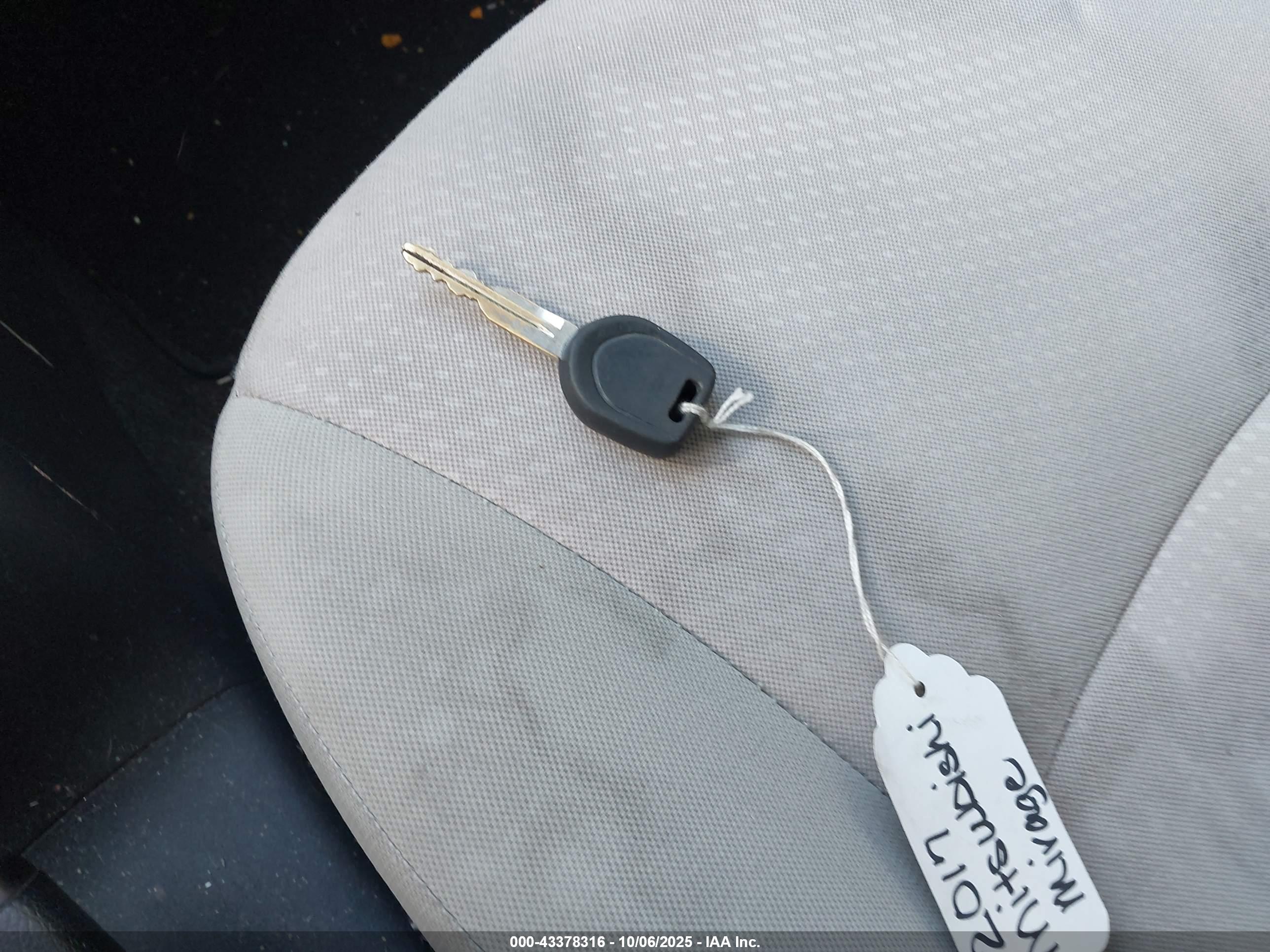 MITSUBISHI MIRAGE image 11