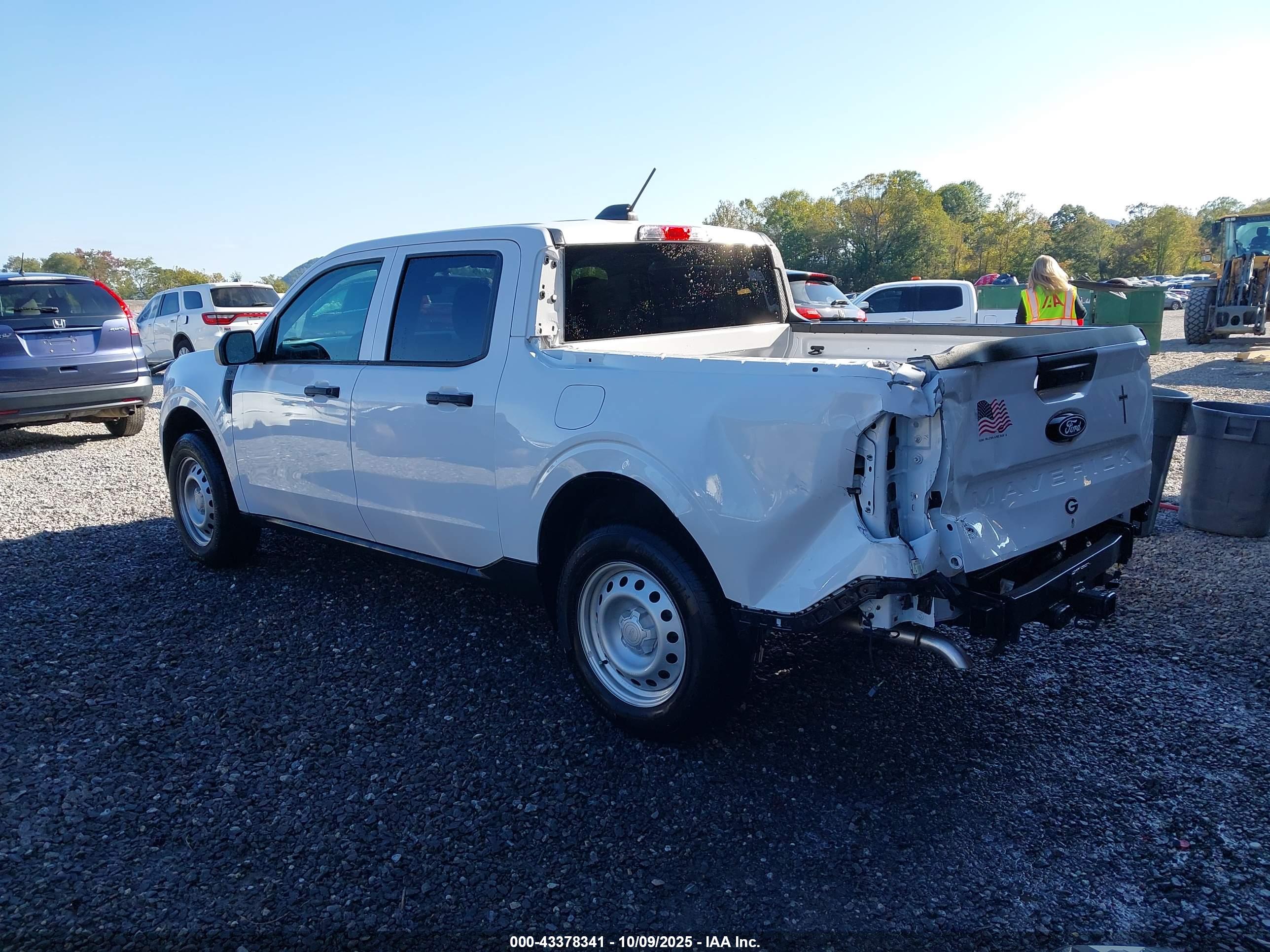FORD MAVERICK image 3