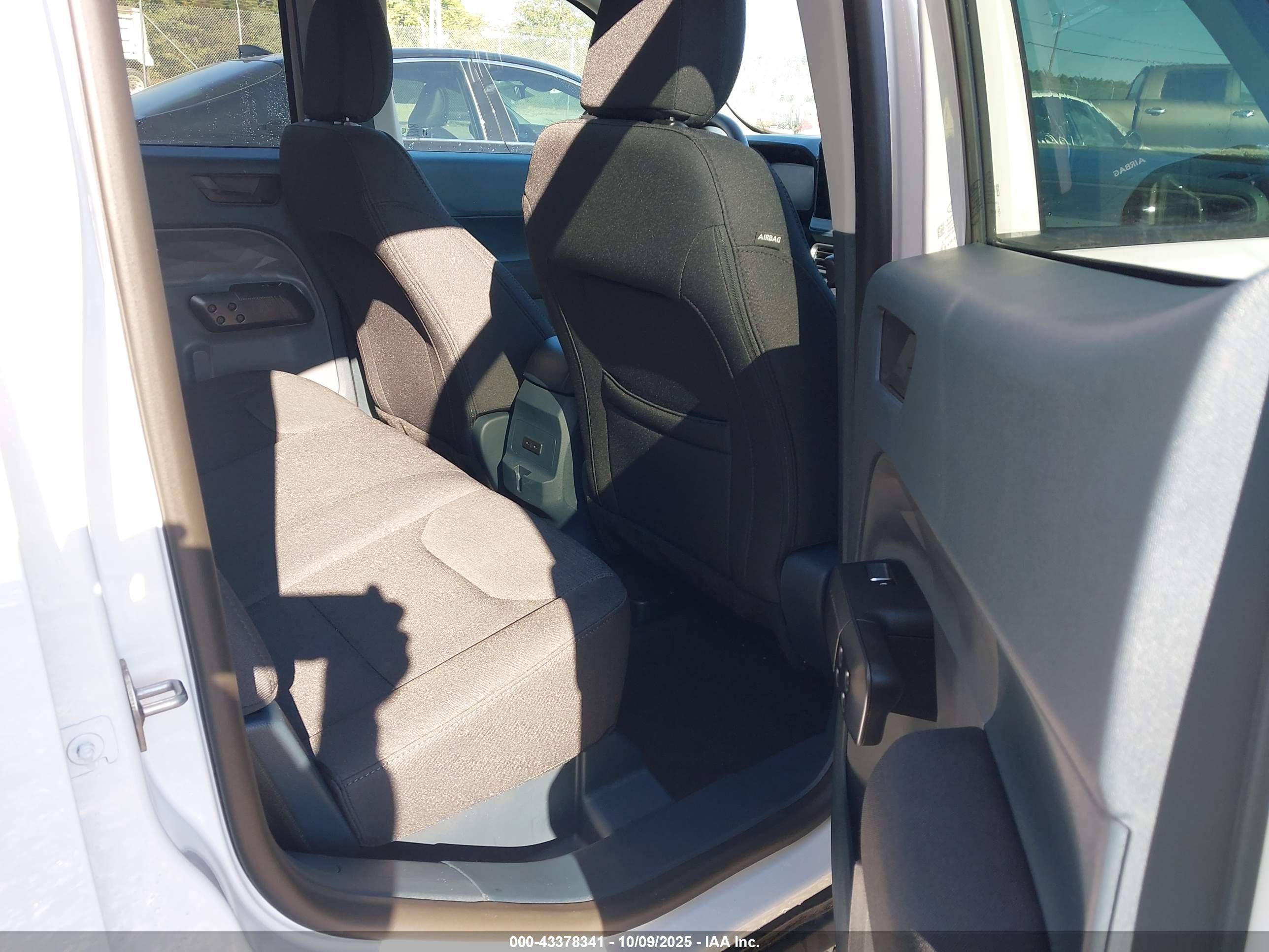FORD MAVERICK image 8