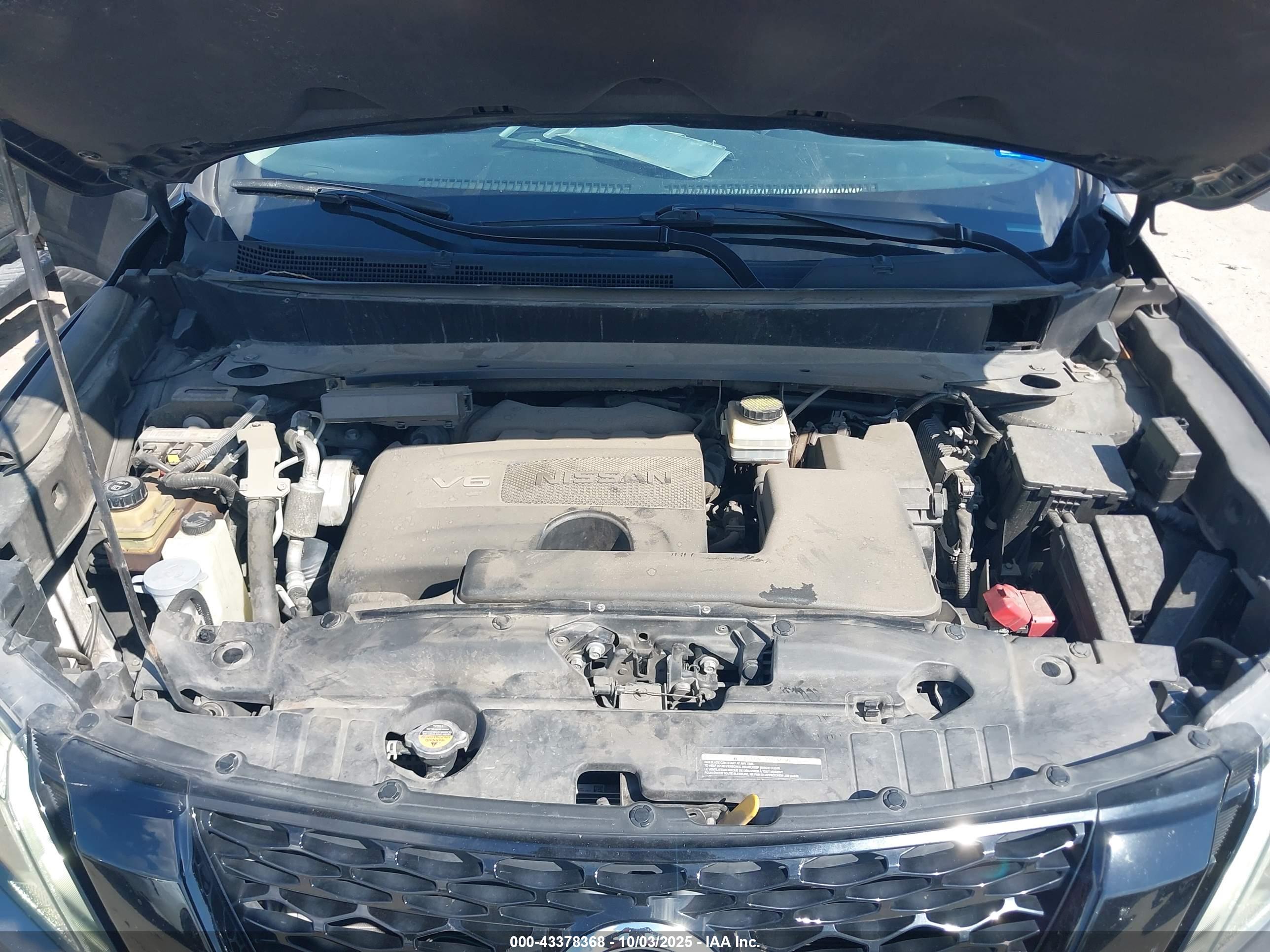 NISSAN PATHFINDER image 10