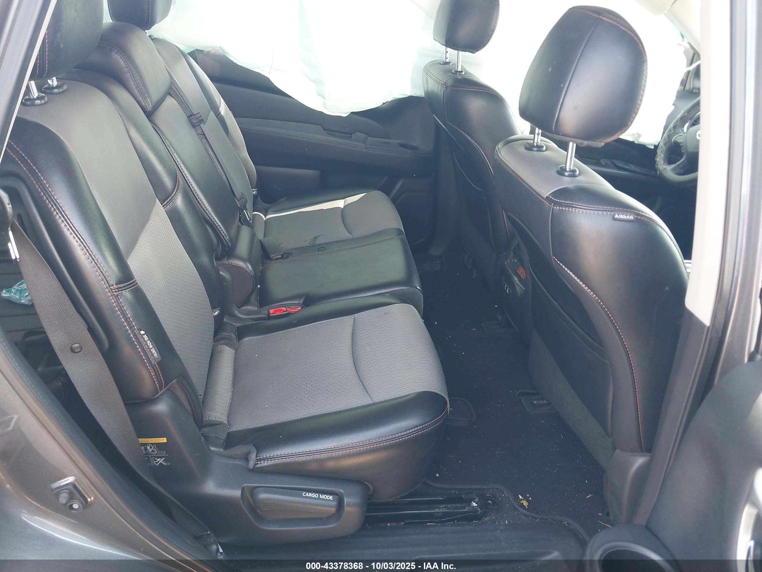 NISSAN PATHFINDER image 8