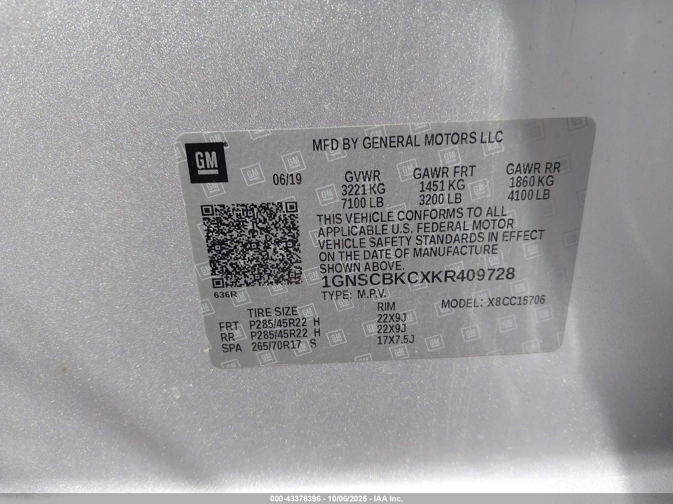 CHEVROLET TAHOE image 9