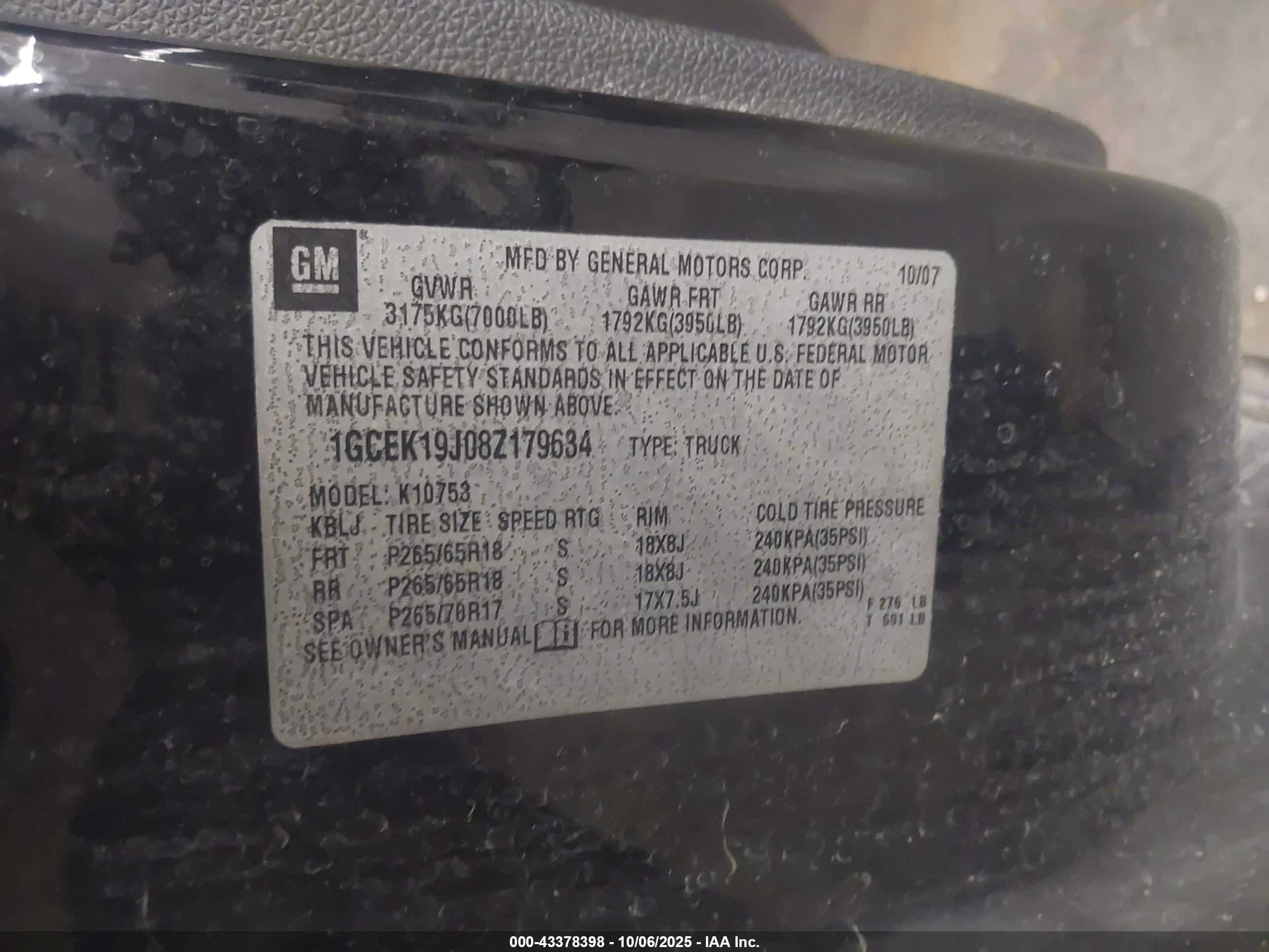 CHEVROLET SILVERADO image 9