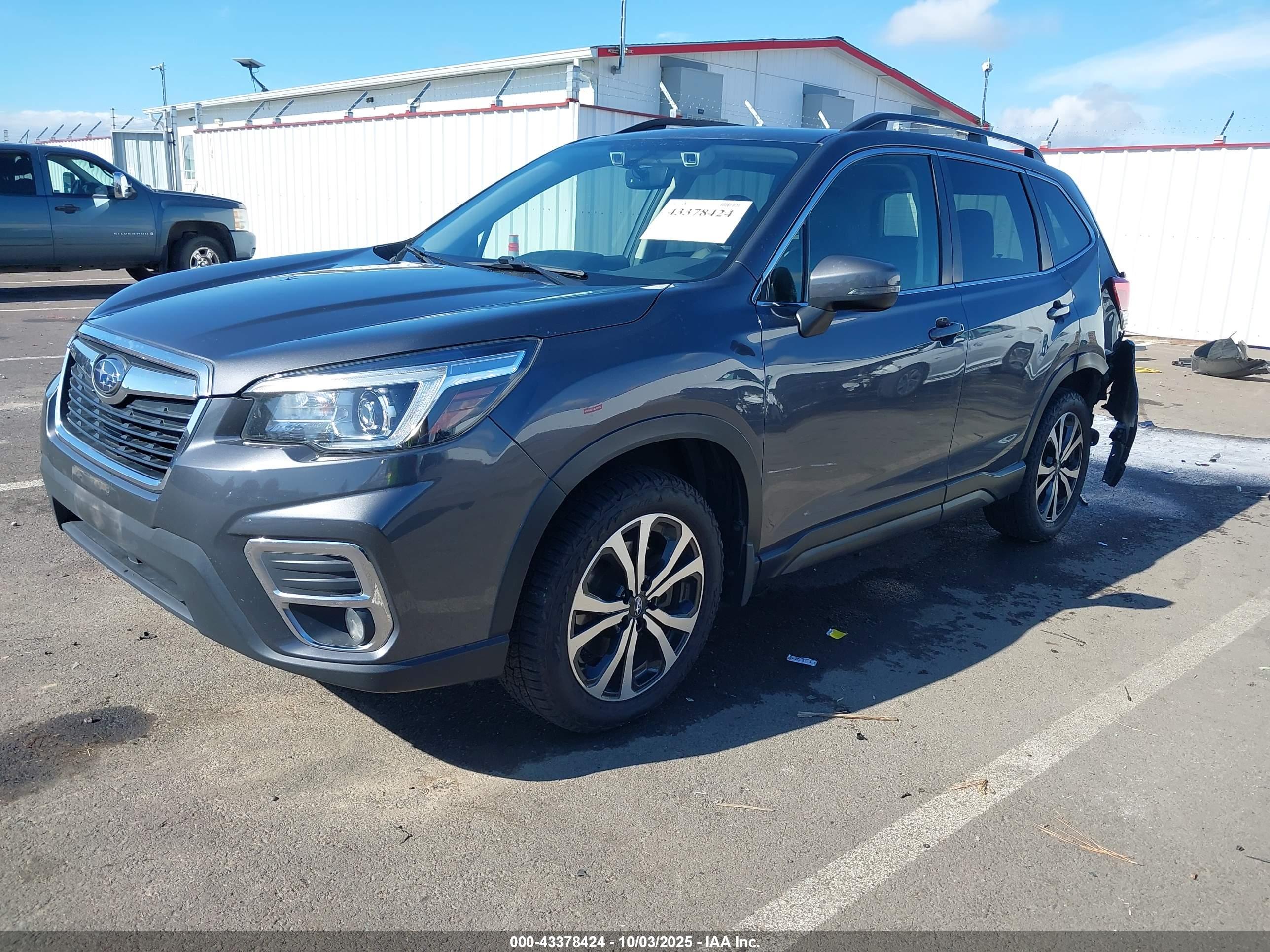 SUBARU FORESTER image 2