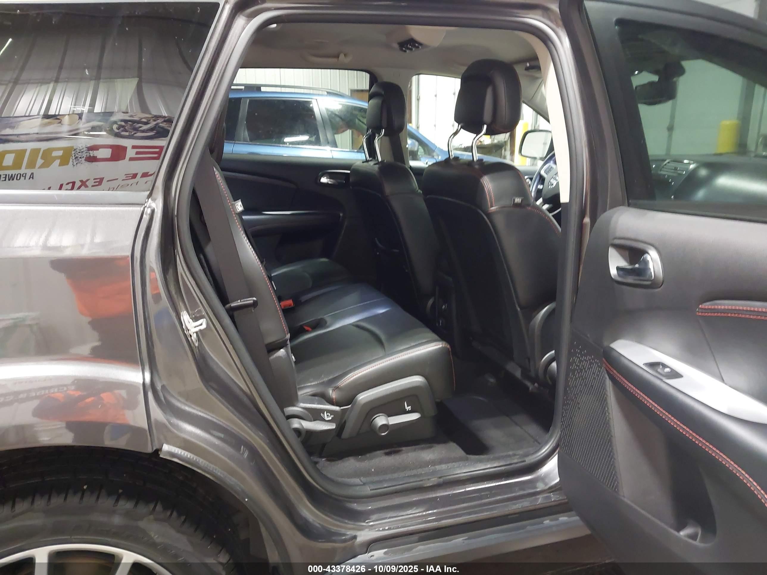 DODGE JOURNEY image 8