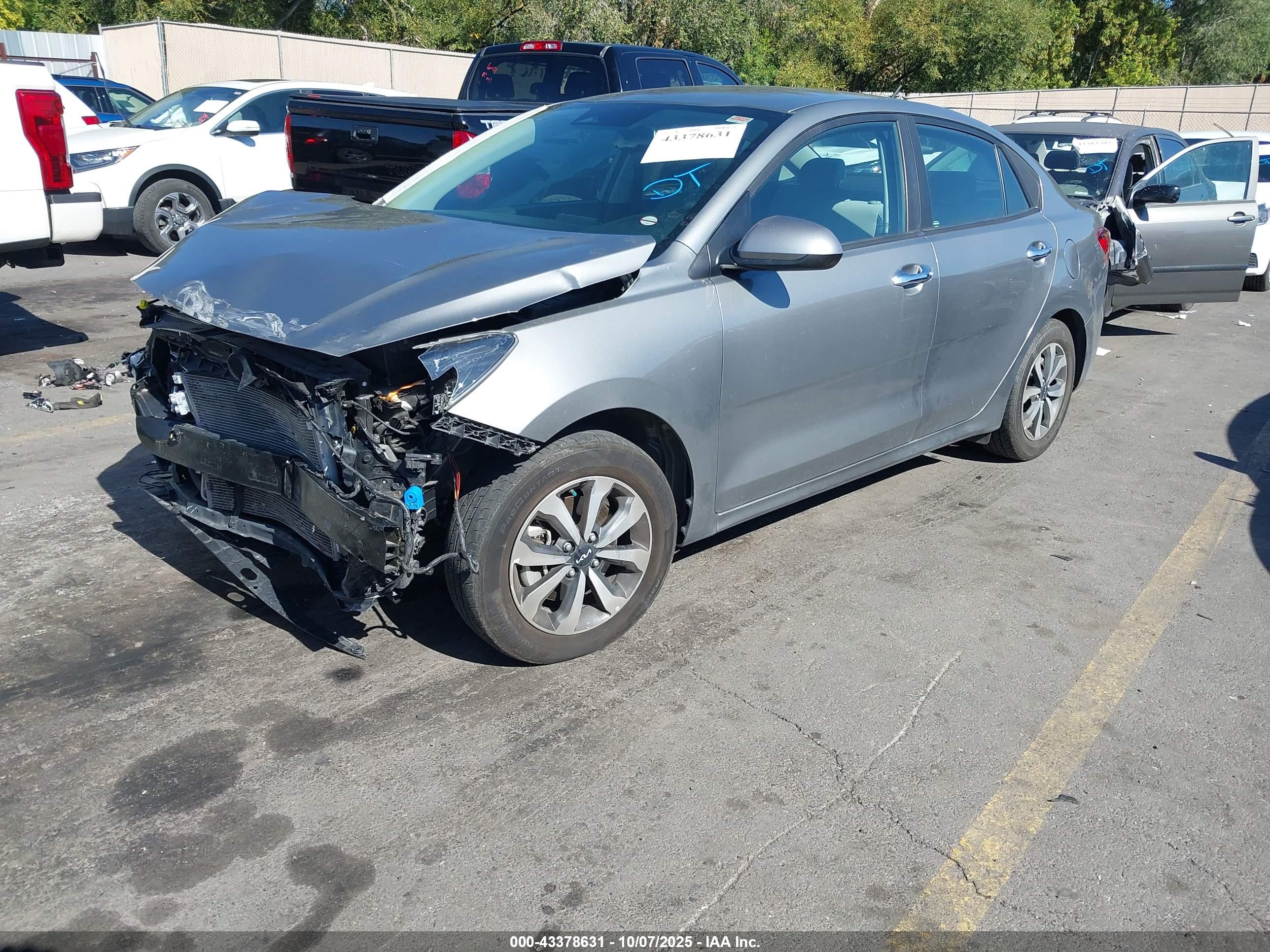 KIA RIO image 2