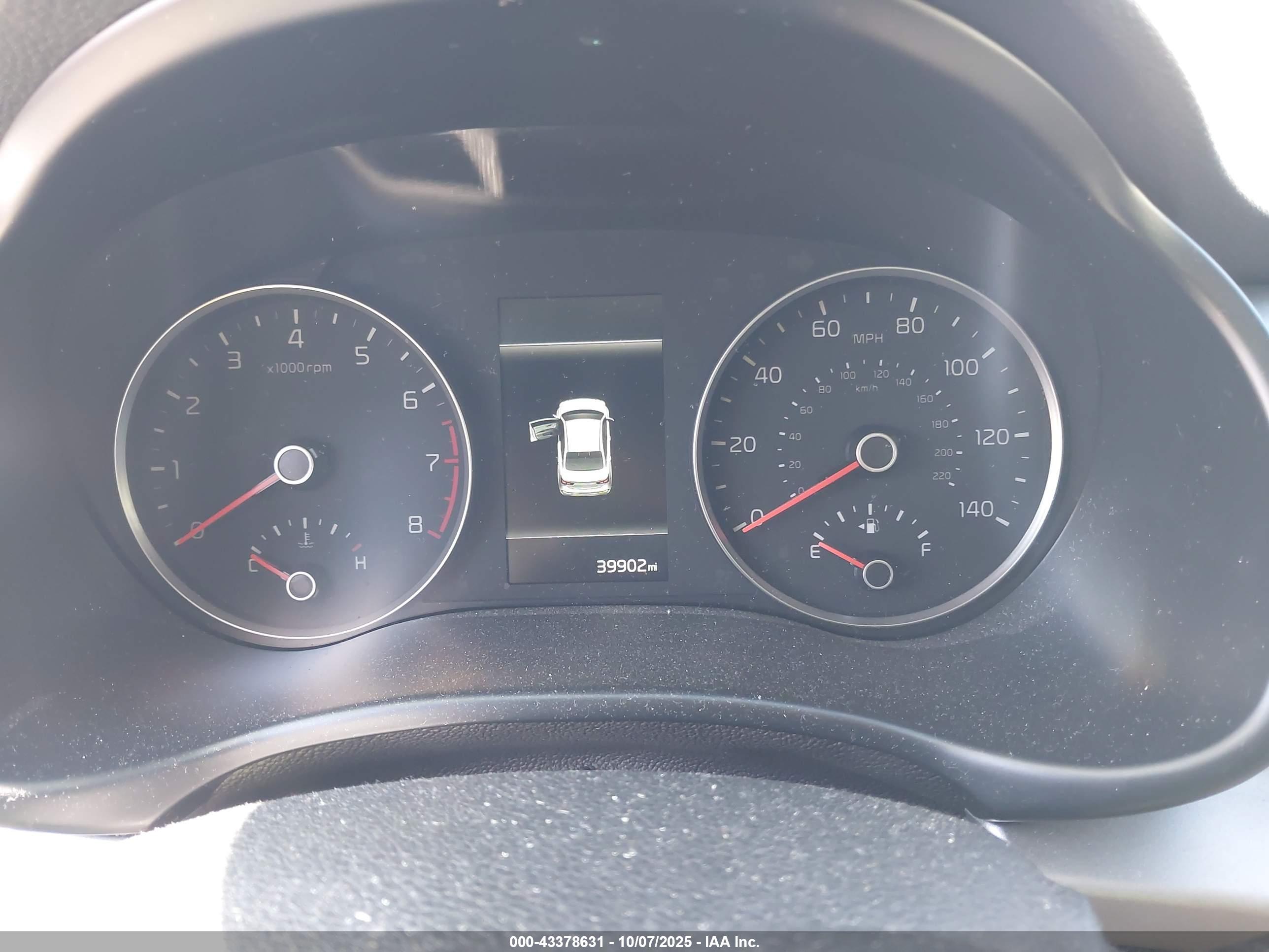 KIA RIO image 7