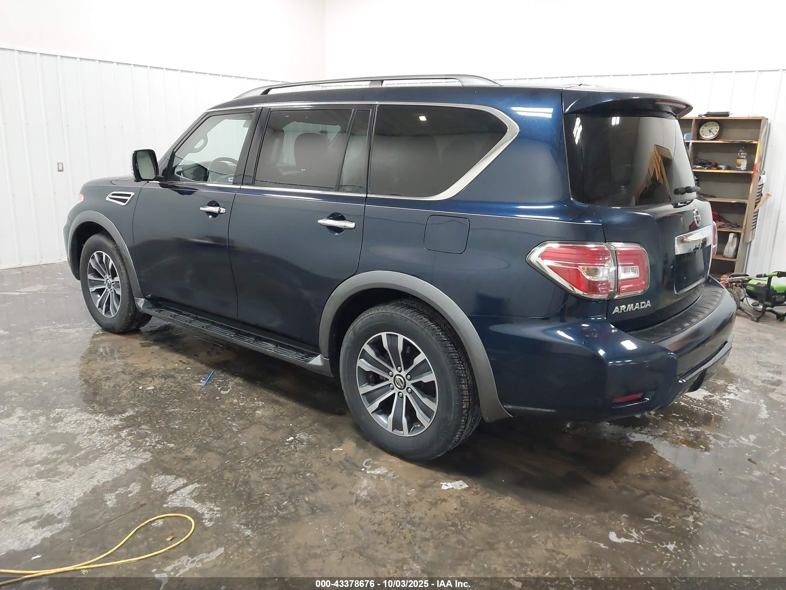 NISSAN ARMADA image 3