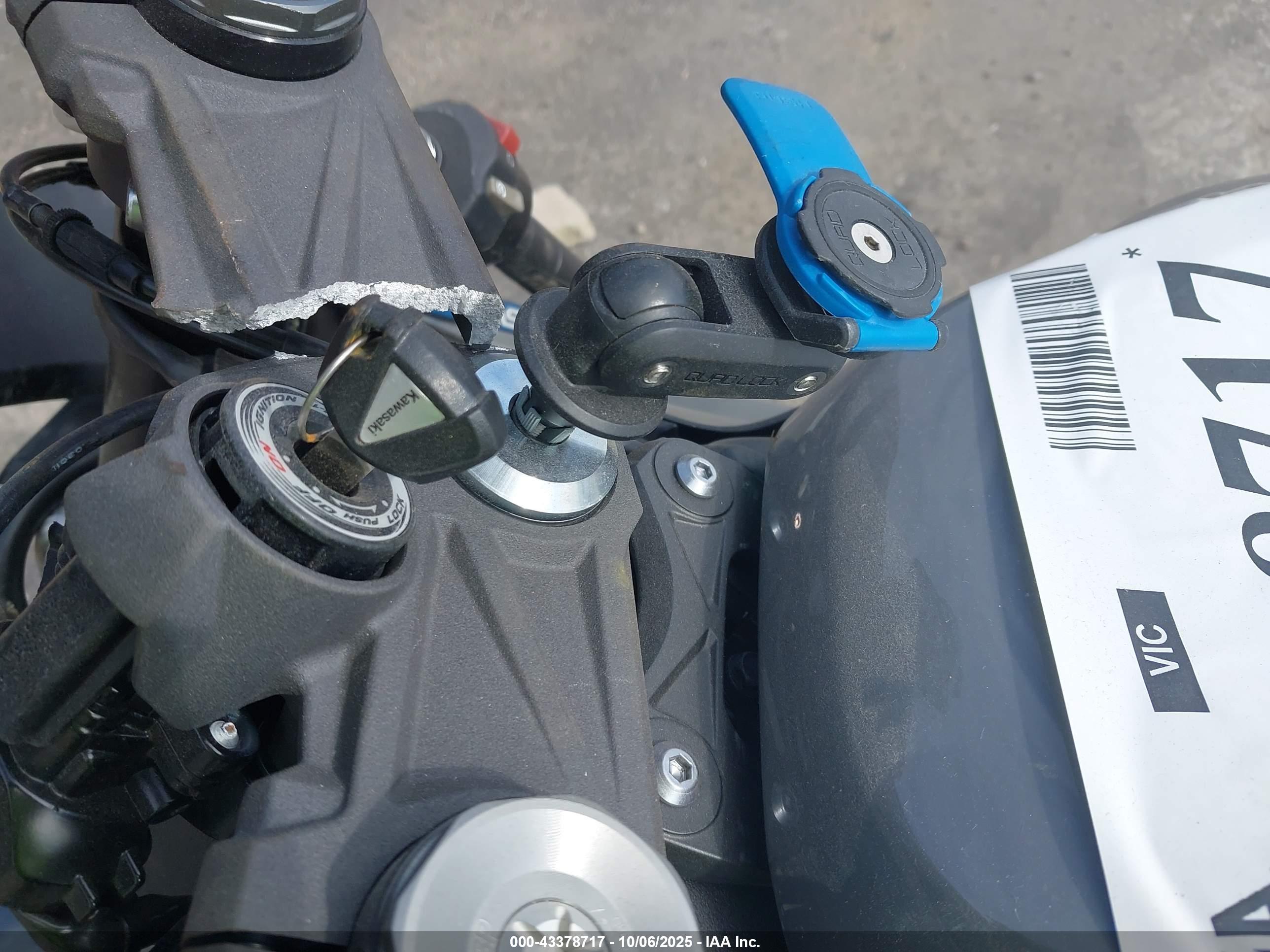KAWASAKI ZX636 image 11