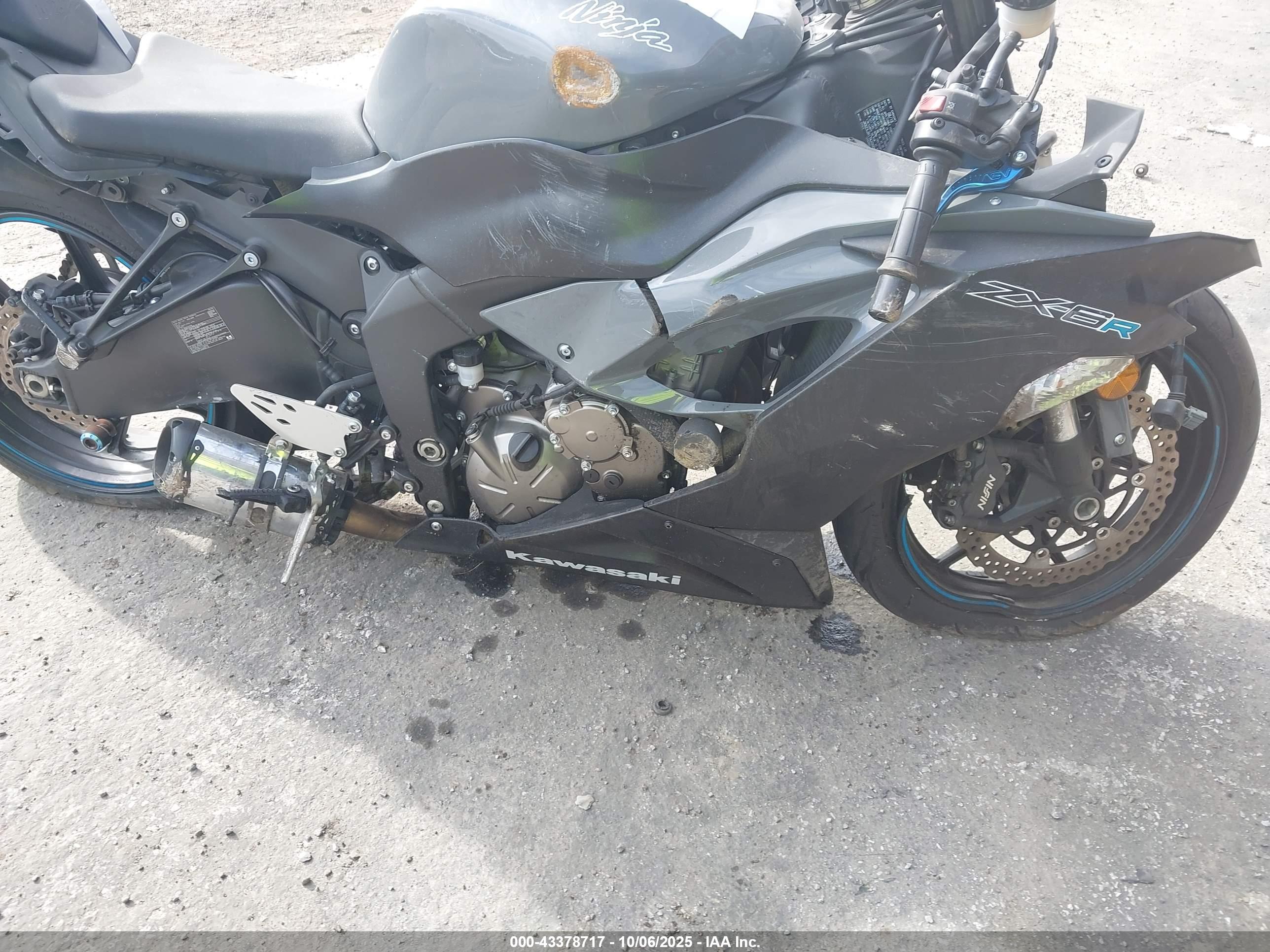 KAWASAKI ZX636 image 8