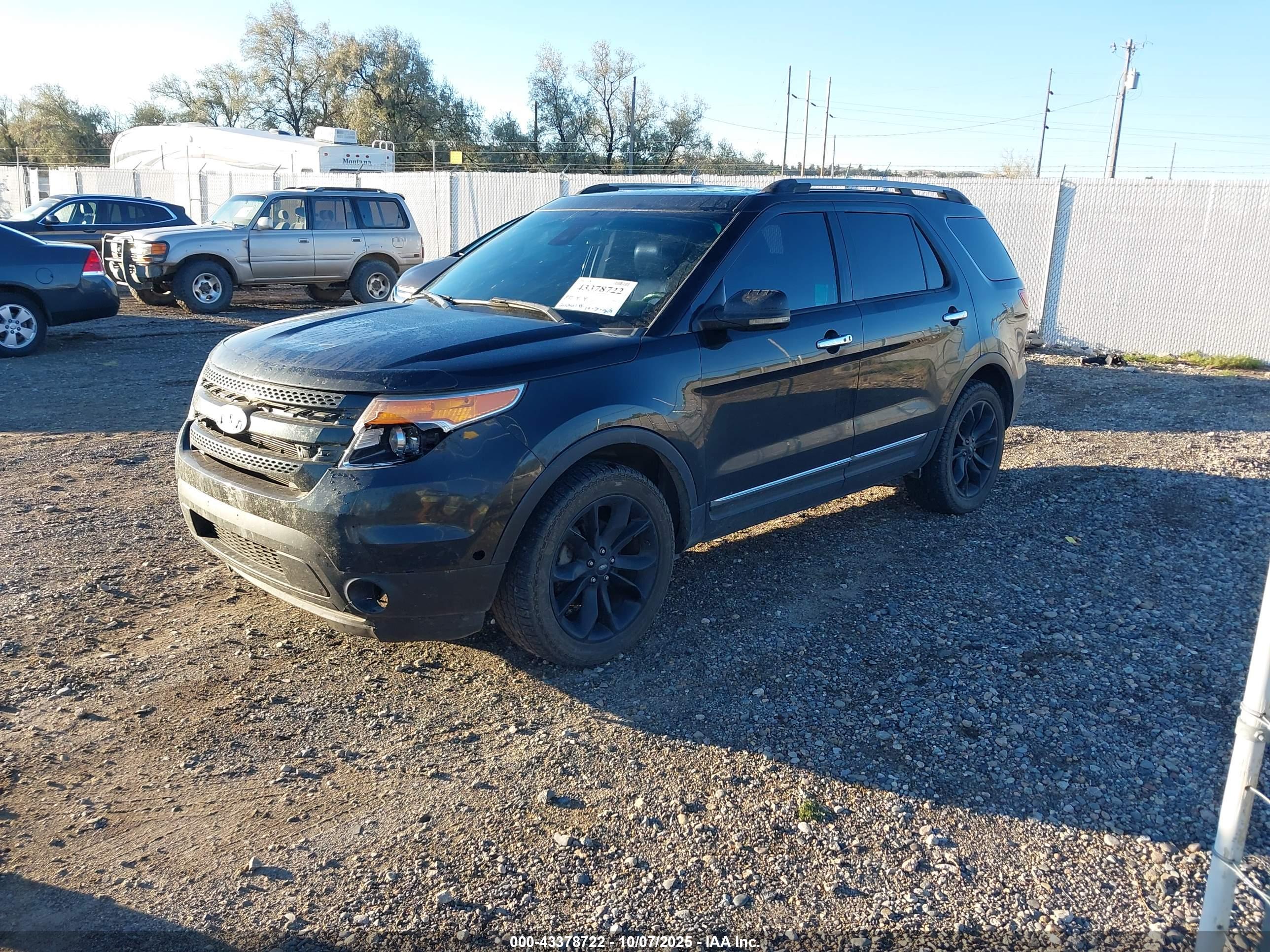 FORD EXPLORER image 2