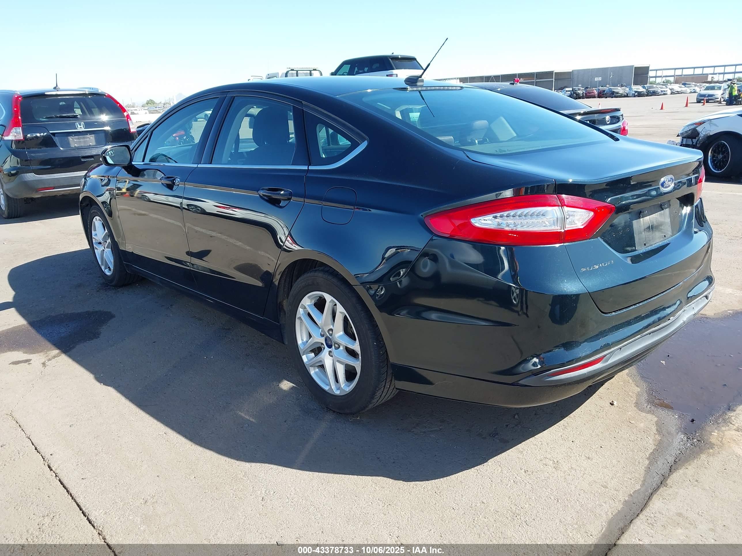 FORD FUSION image 3