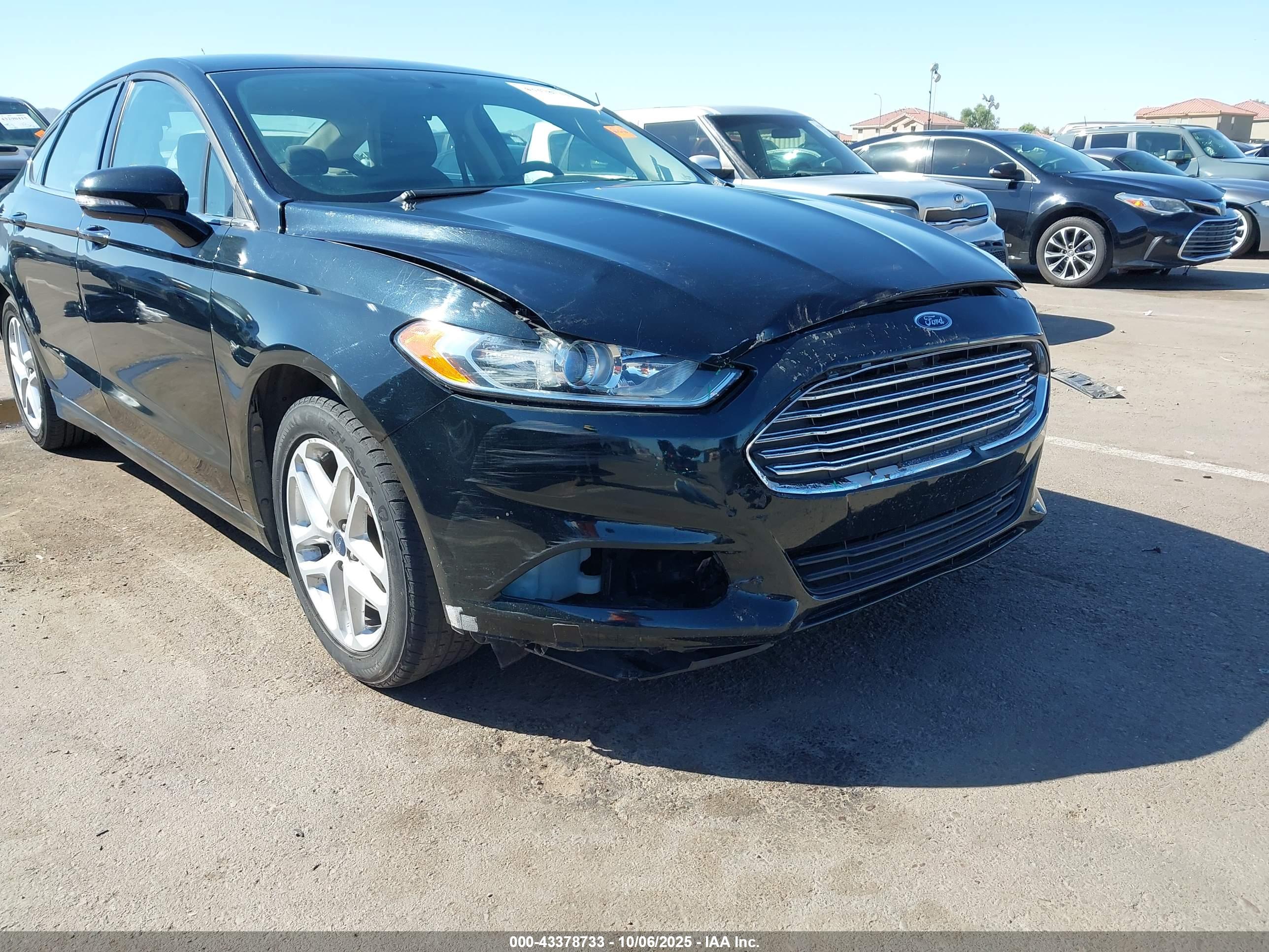 FORD FUSION image 6