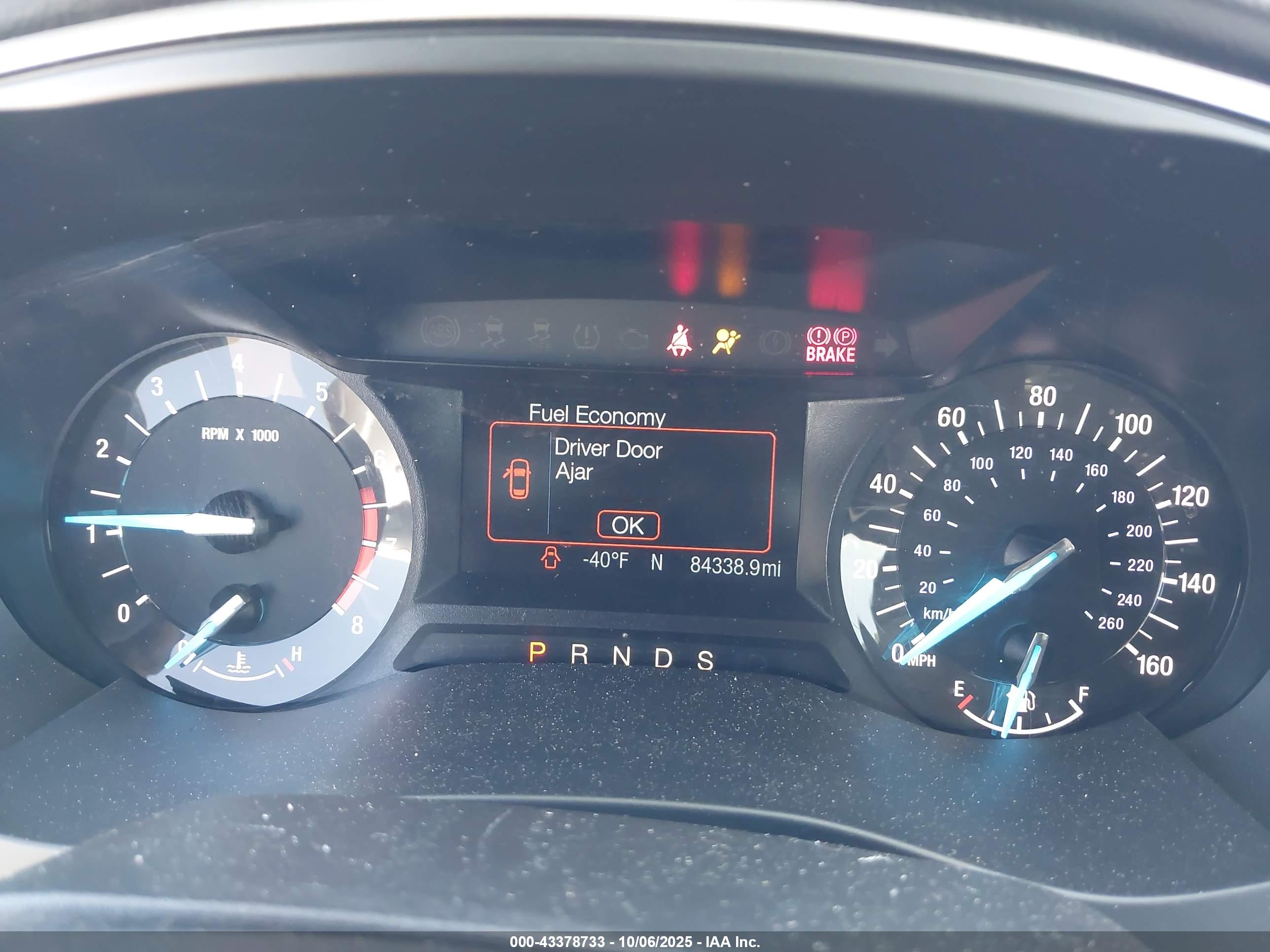 FORD FUSION image 7