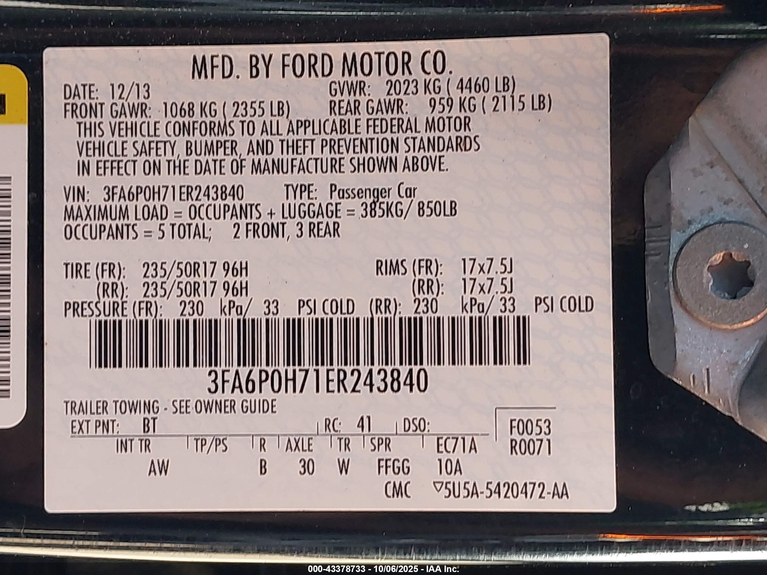 FORD FUSION image 9