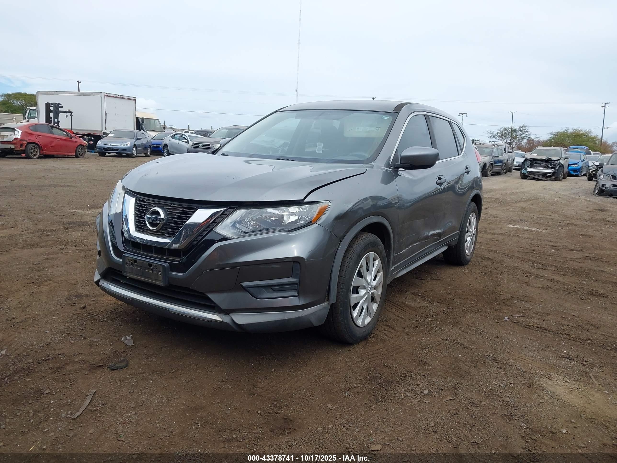 NISSAN ROGUE image 6