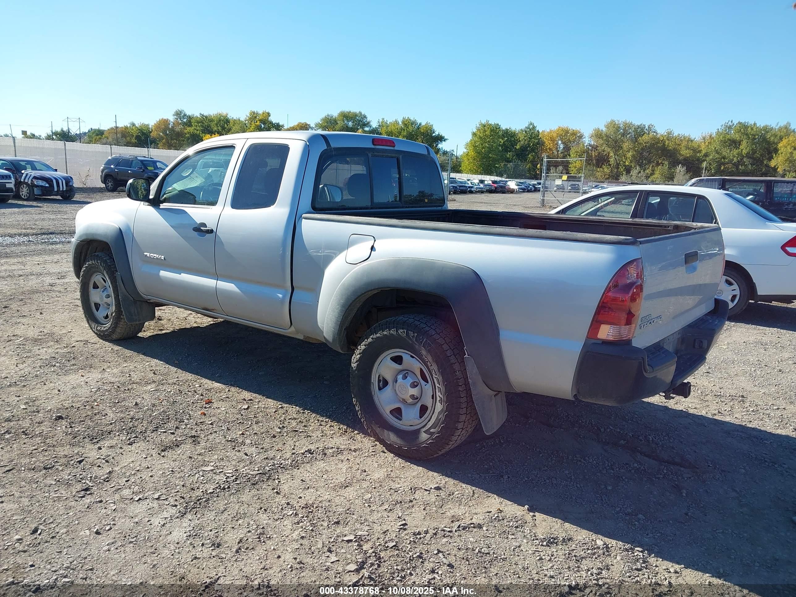 TOYOTA TACOMA image 3