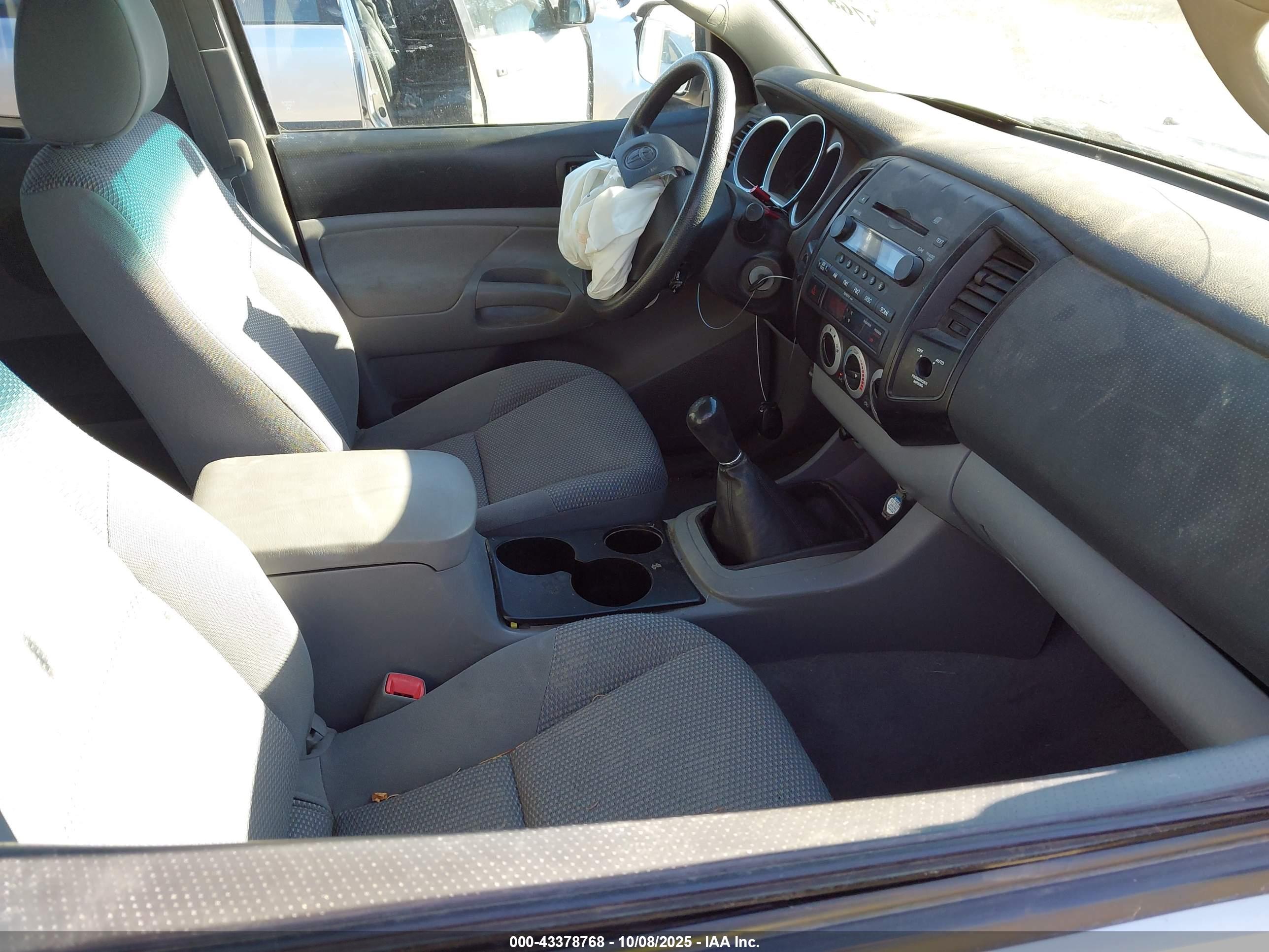 TOYOTA TACOMA image 5