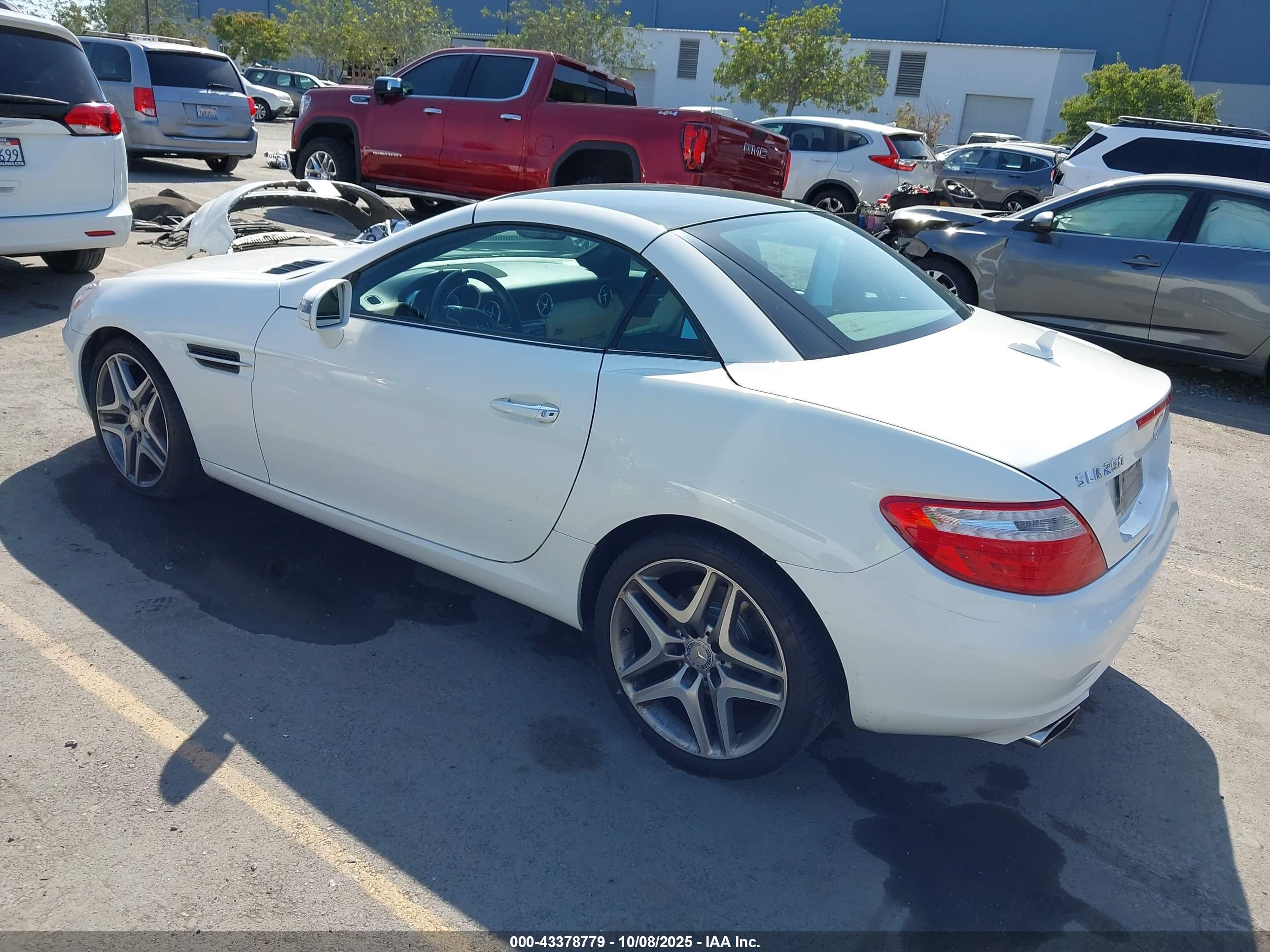 MERCEDES-BENZ SLK image 3