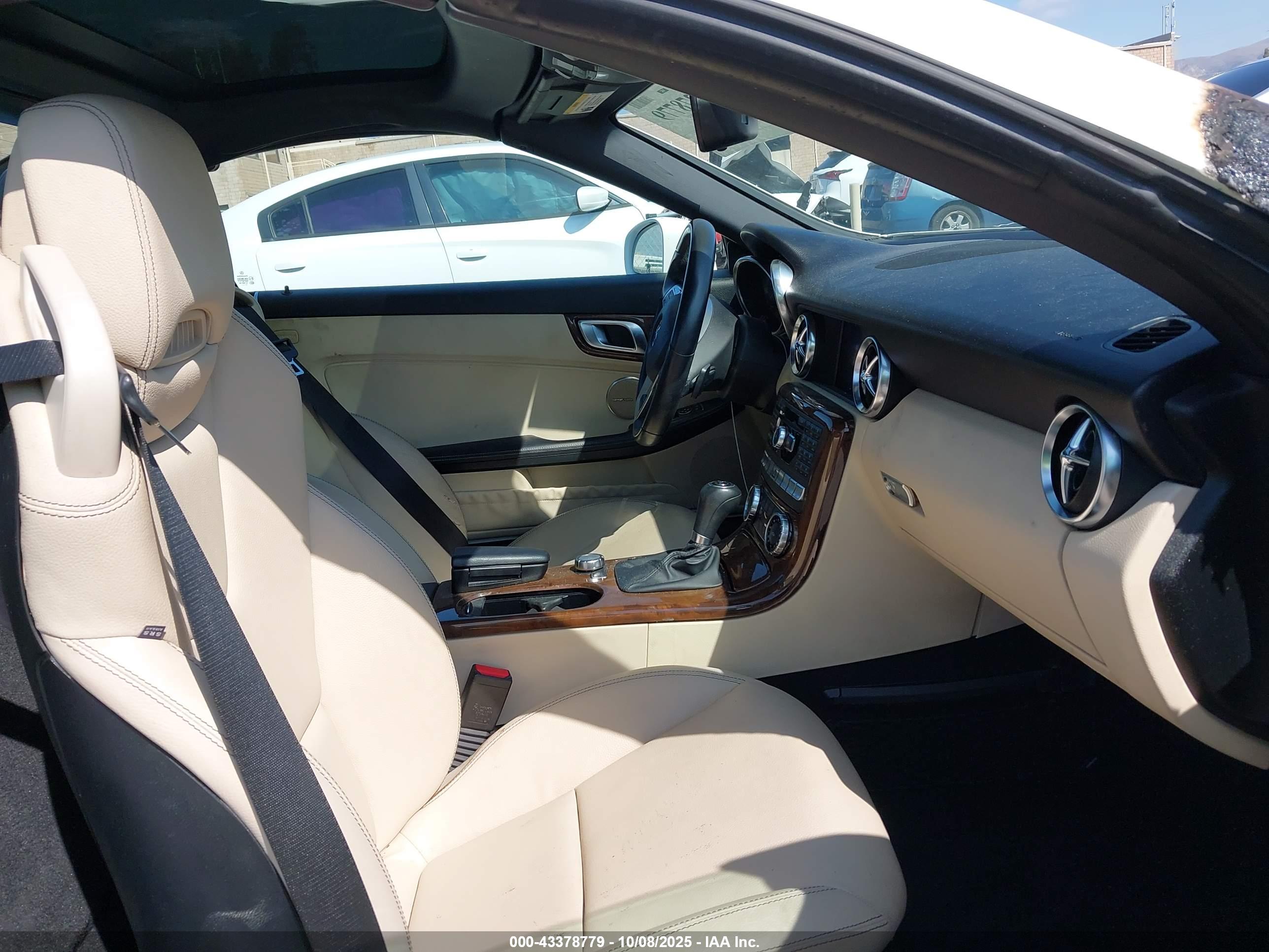 MERCEDES-BENZ SLK image 5