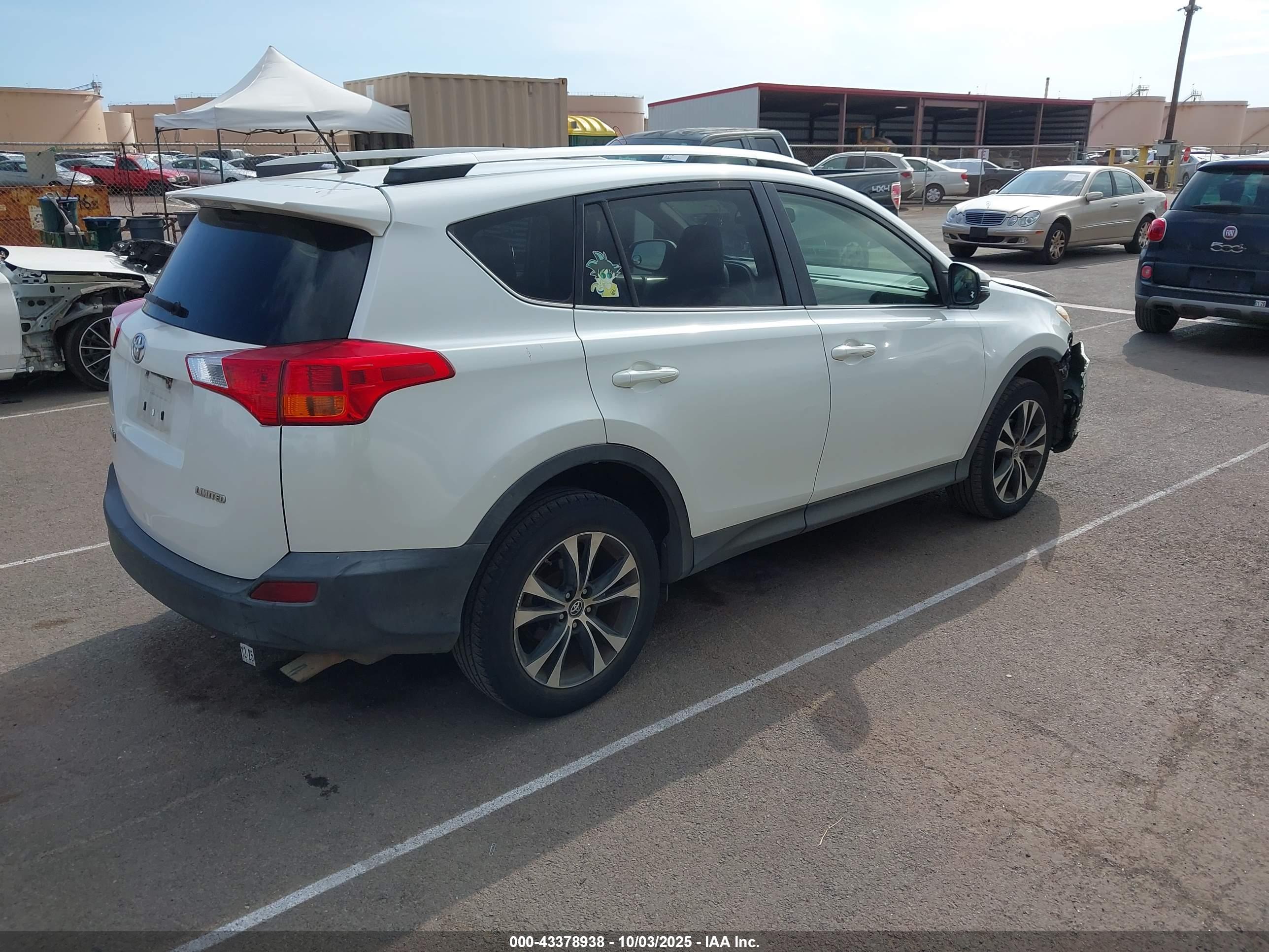 TOYOTA RAV4 image 4