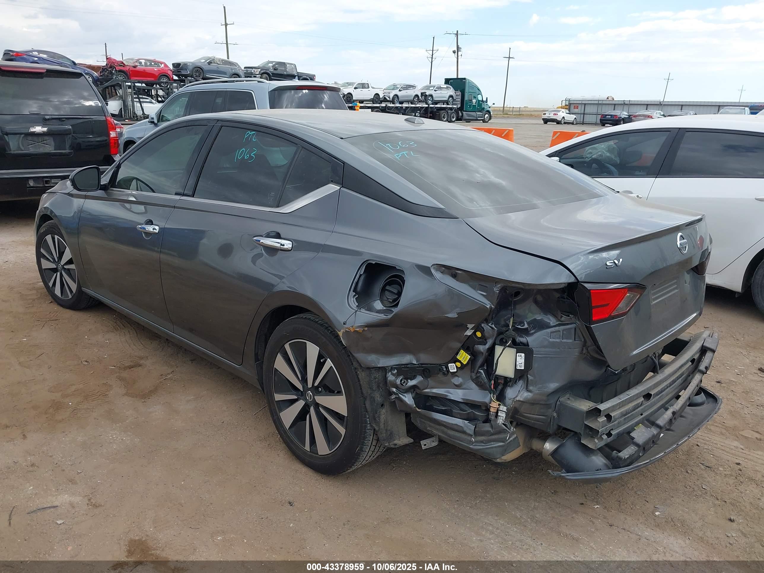 NISSAN ALTIMA image 3