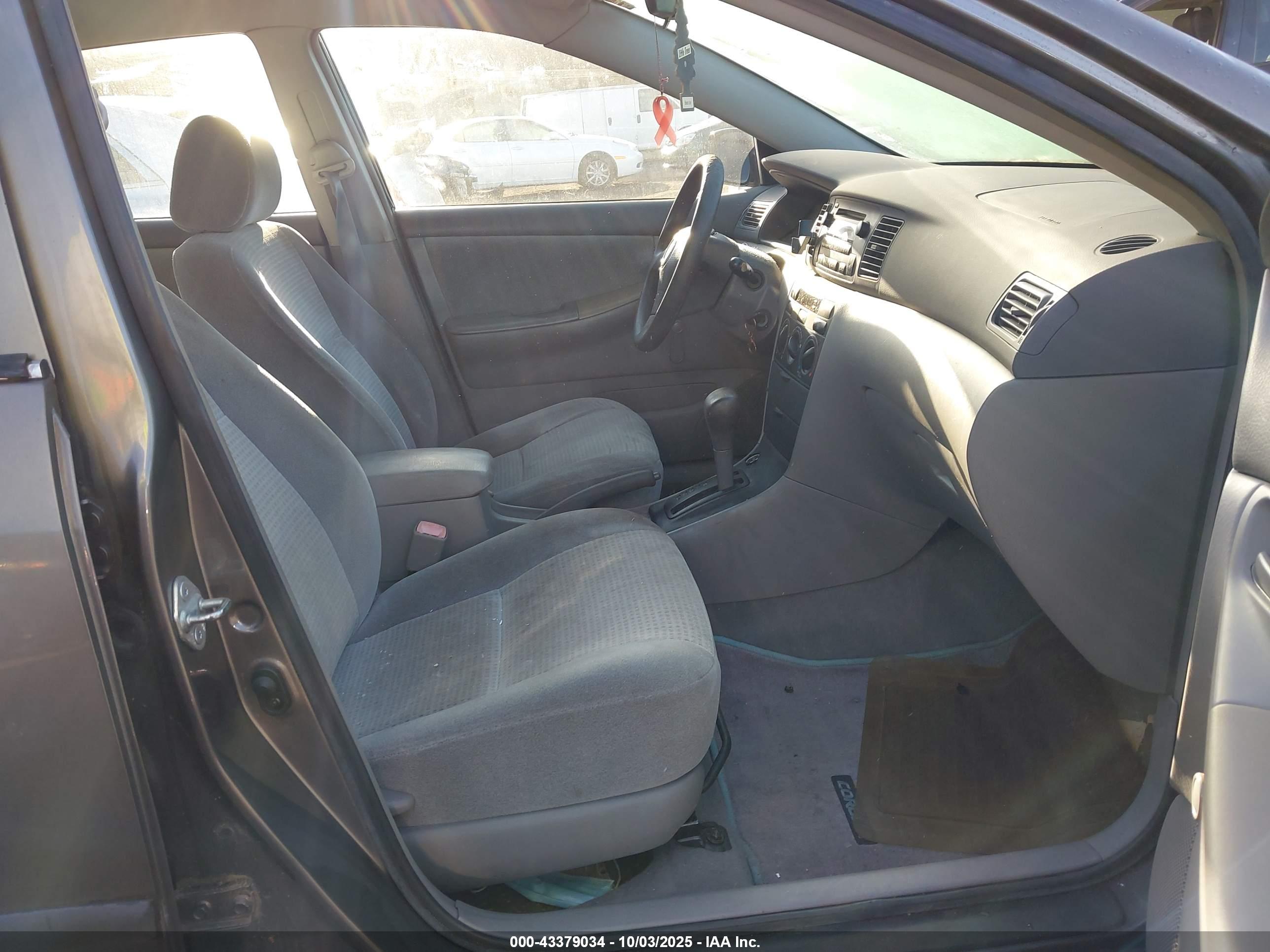 TOYOTA COROLLA image 5