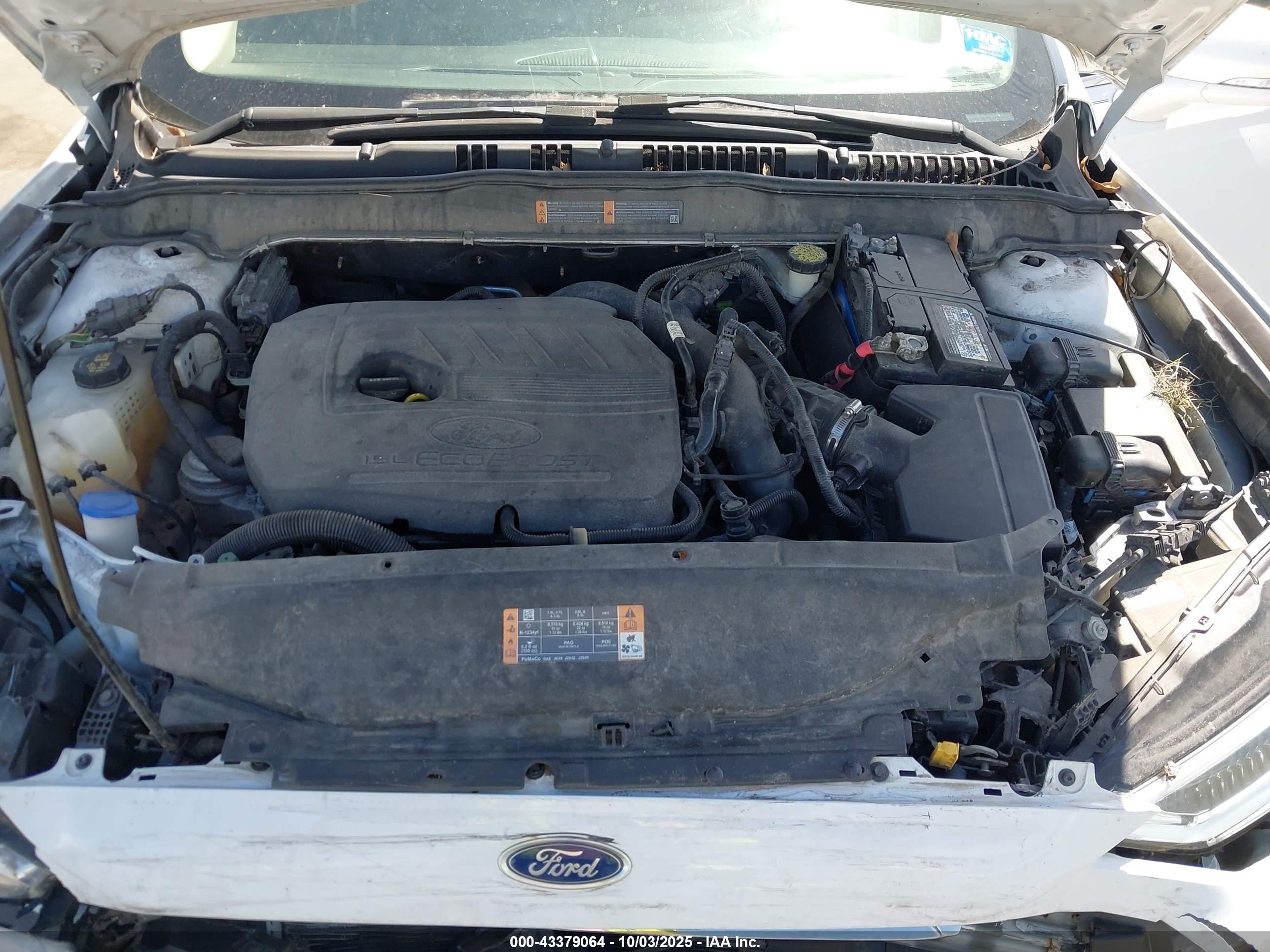 FORD FUSION image 10